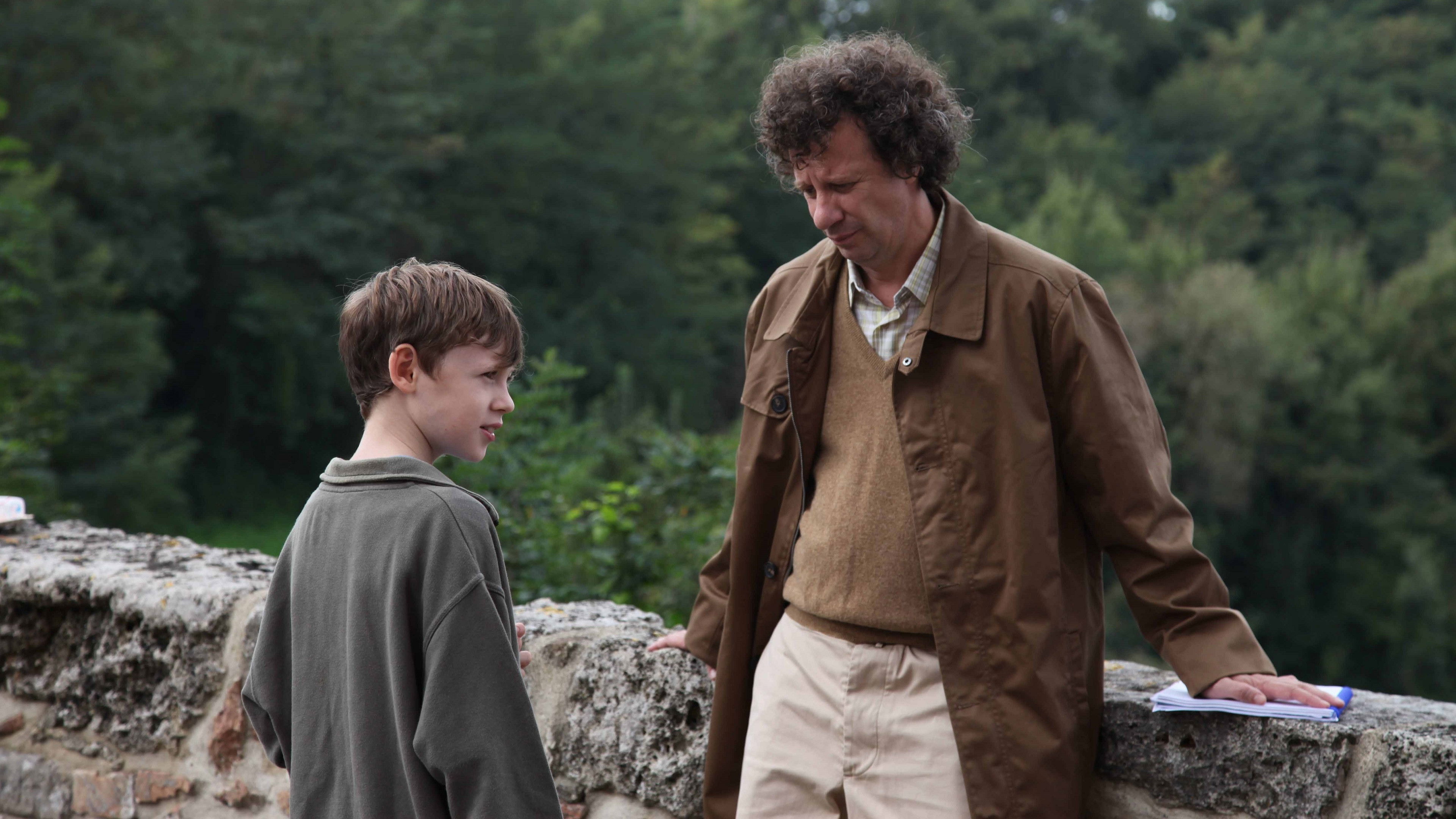 Backdrop for Basta poco