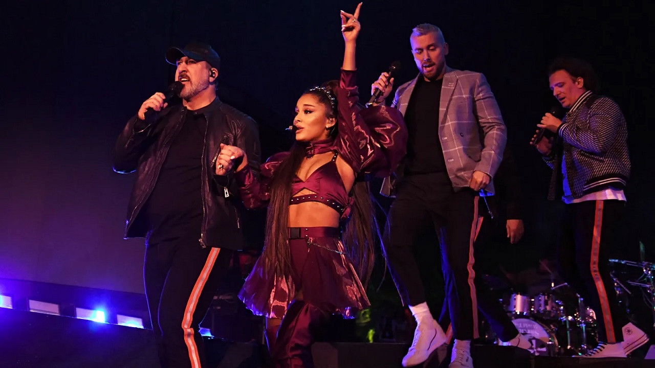 Backdrop for Ariana Grande - Live In Coachella