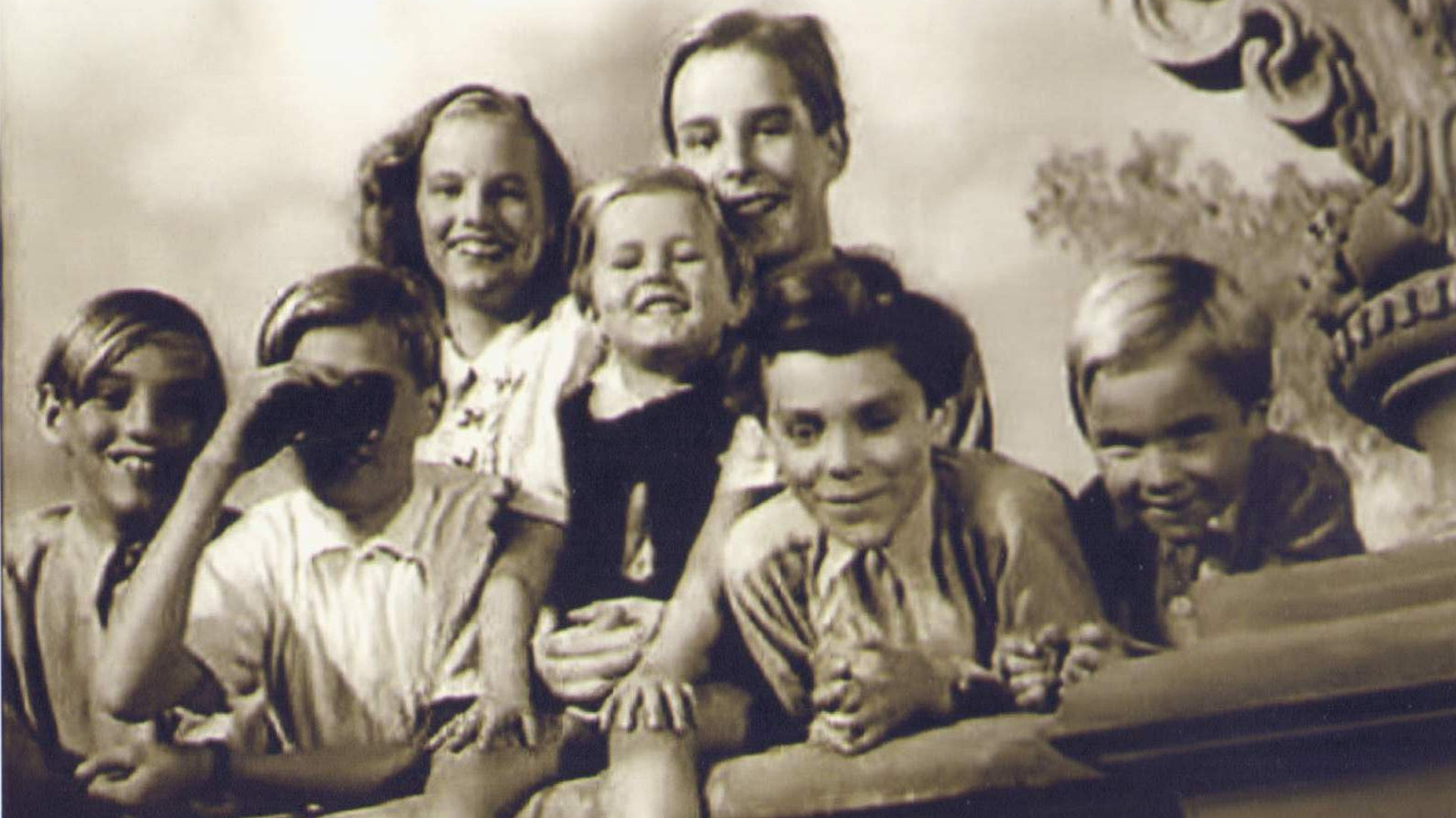 Backdrop for Wie sagen wir's unsern Kindern