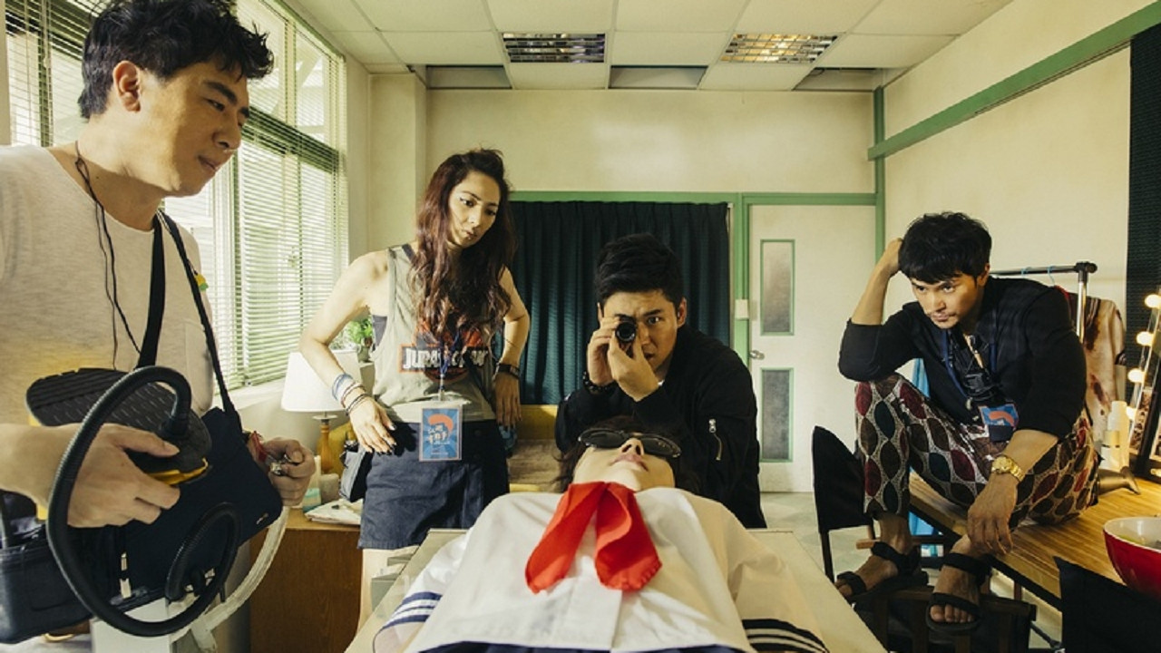 Backdrop for The Gangs, the Oscars, and the Walking Dead