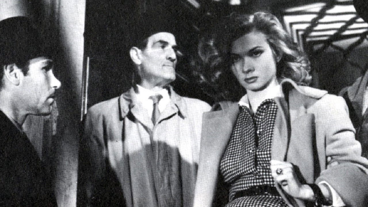 Backdrop for Una lettera all'alba