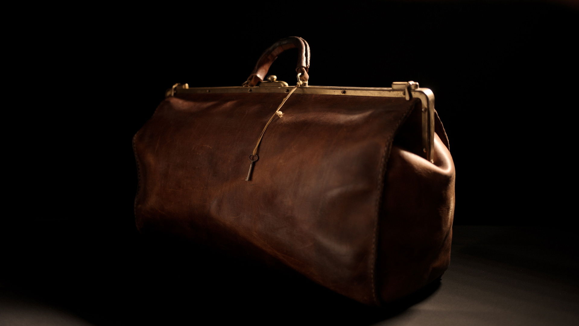 Backdrop for Joseph Kessel, la mallette de l'ogre