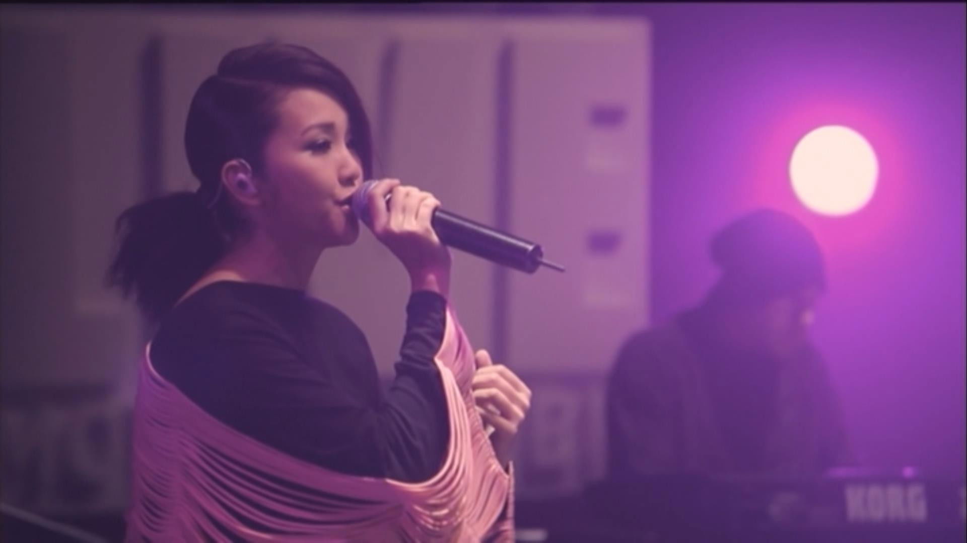 Backdrop for 谢安琪 Moov Live 2011