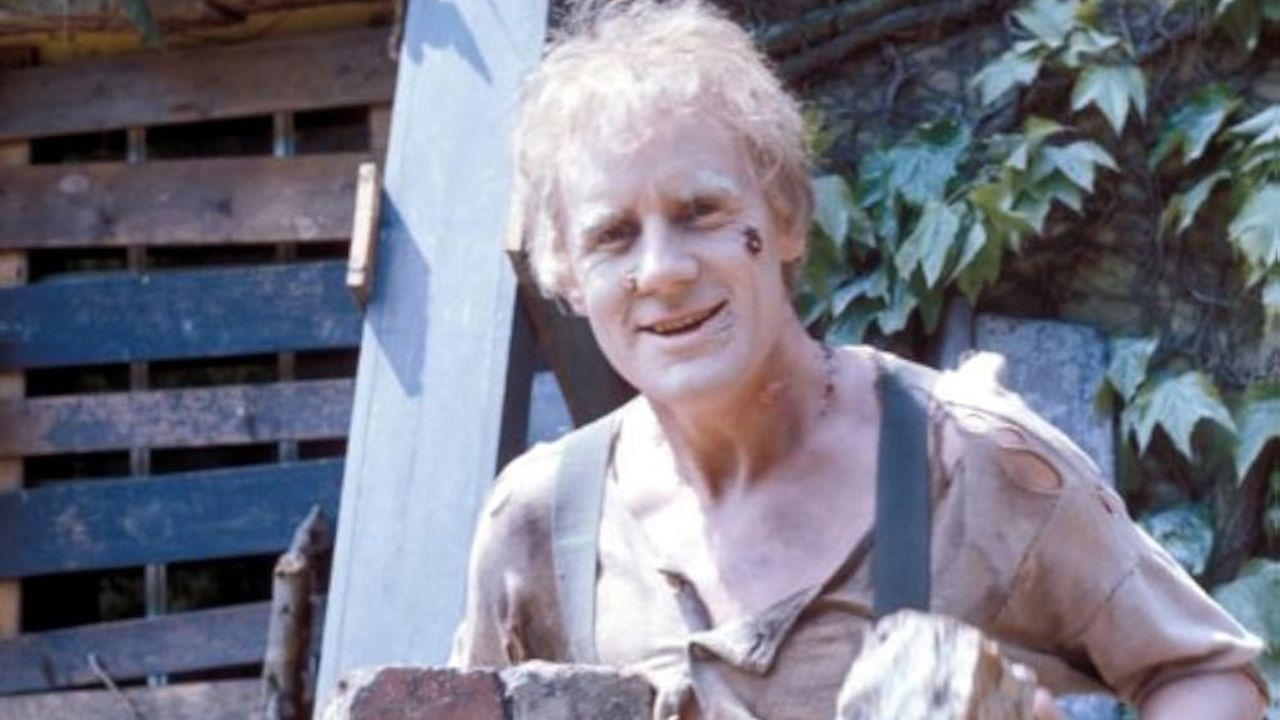 Backdrop for The Curse of the Claw