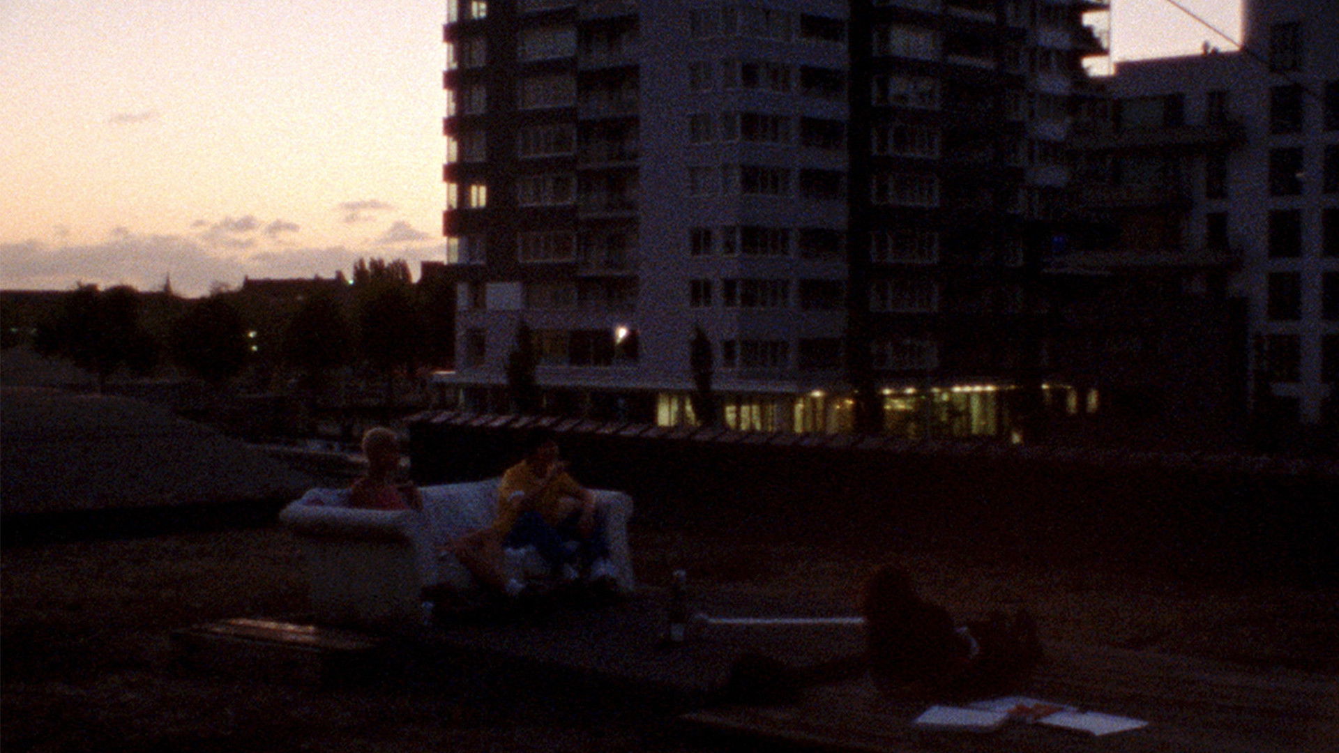 Backdrop for Sunday Nostalgia - Le dimanche des amis