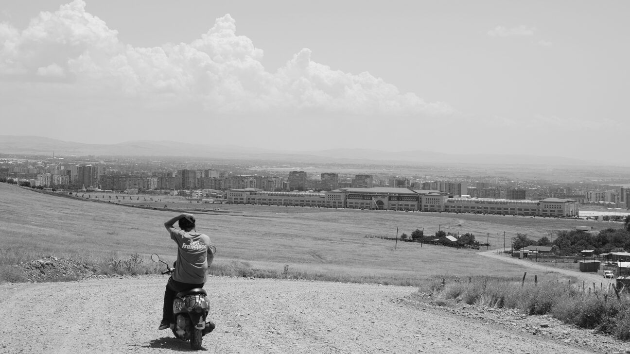 Backdrop for Temo Re