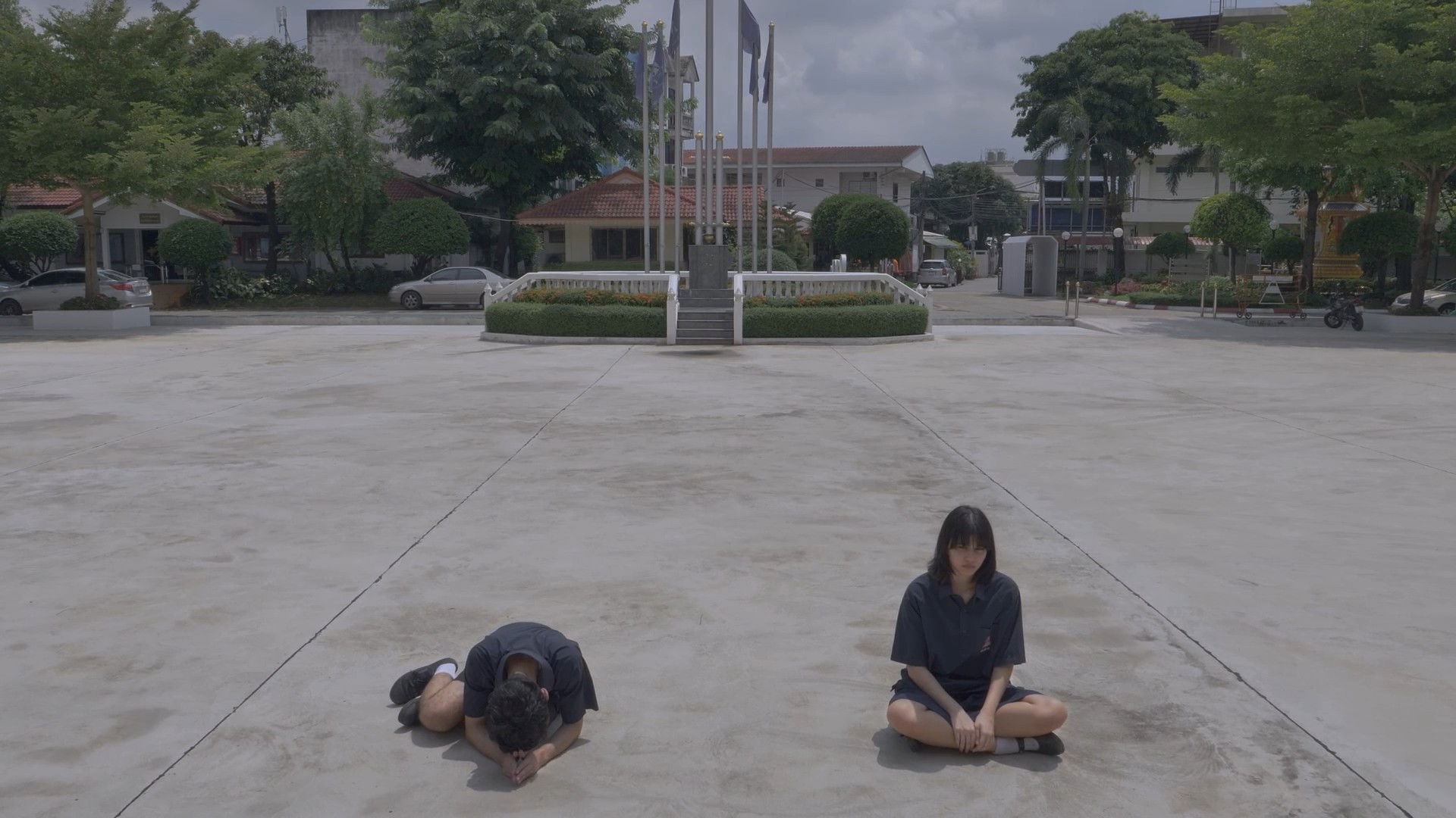 Backdrop for We live in a beautiful world