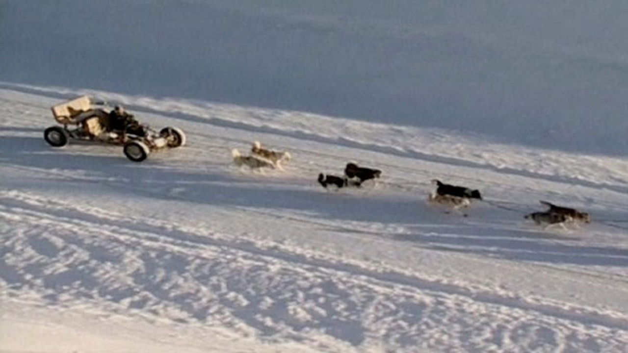 Backdrop for L'odyssée blanche