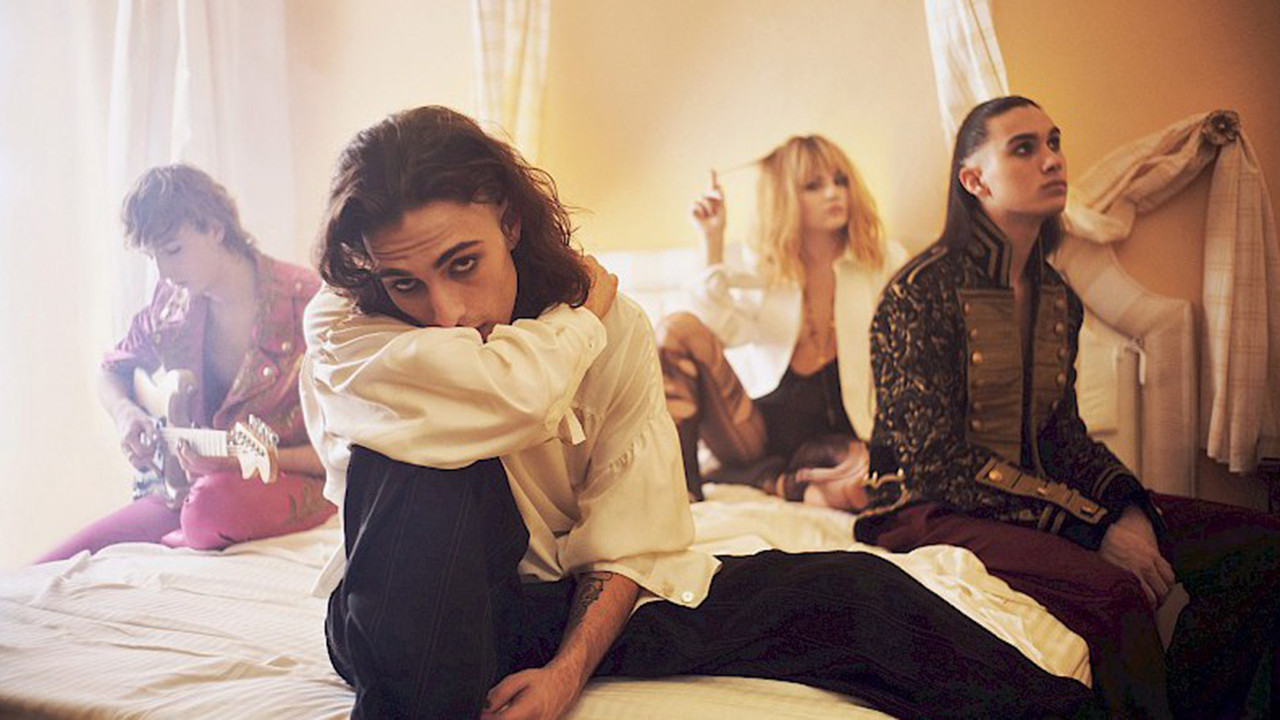 Backdrop for This Is Måneskin