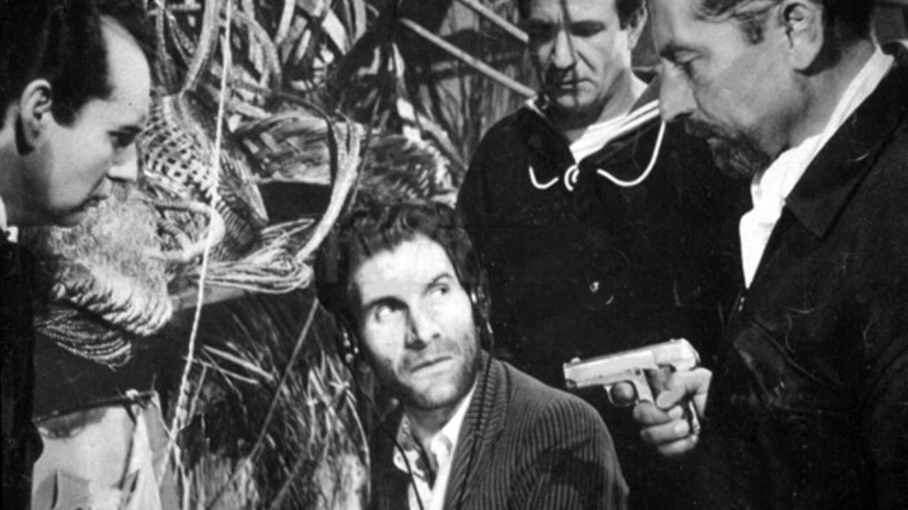 Backdrop for Uomini ombra