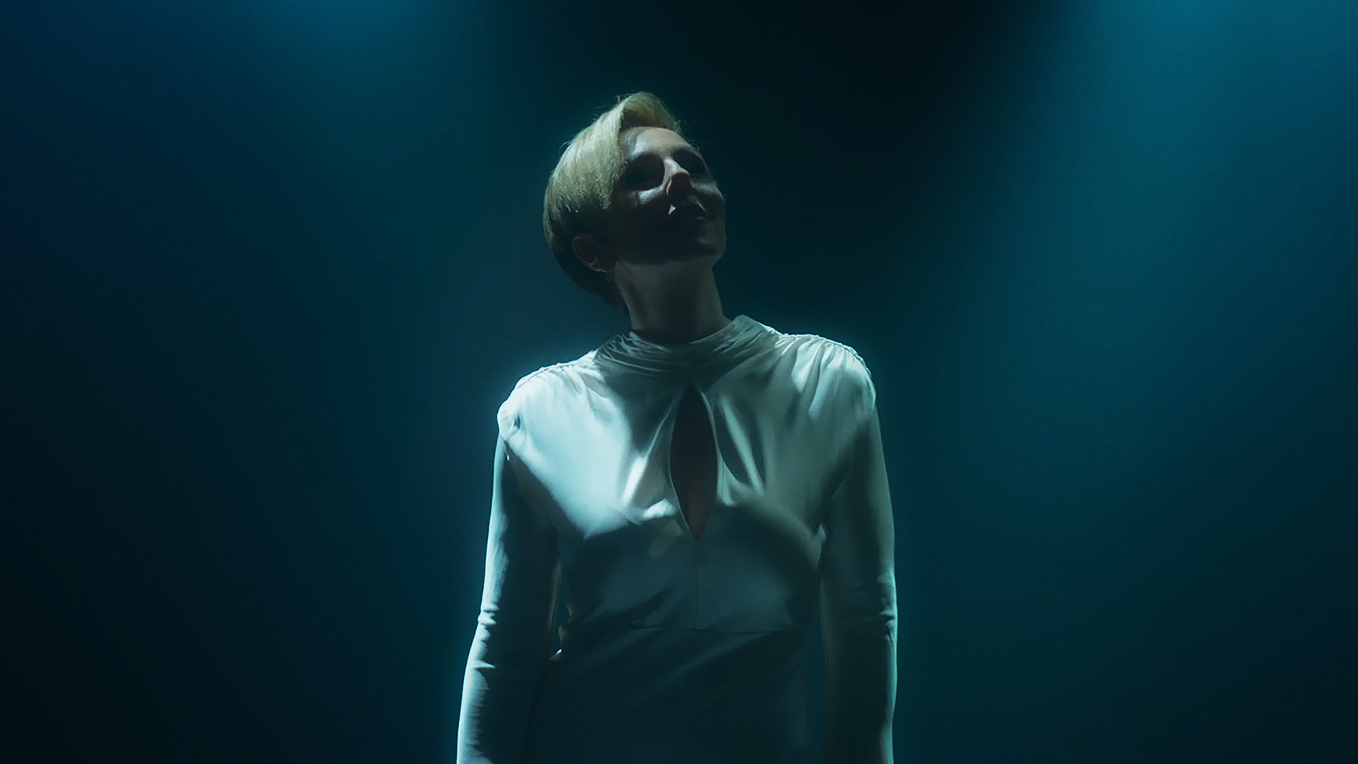 Backdrop for En el nombre de Rocío