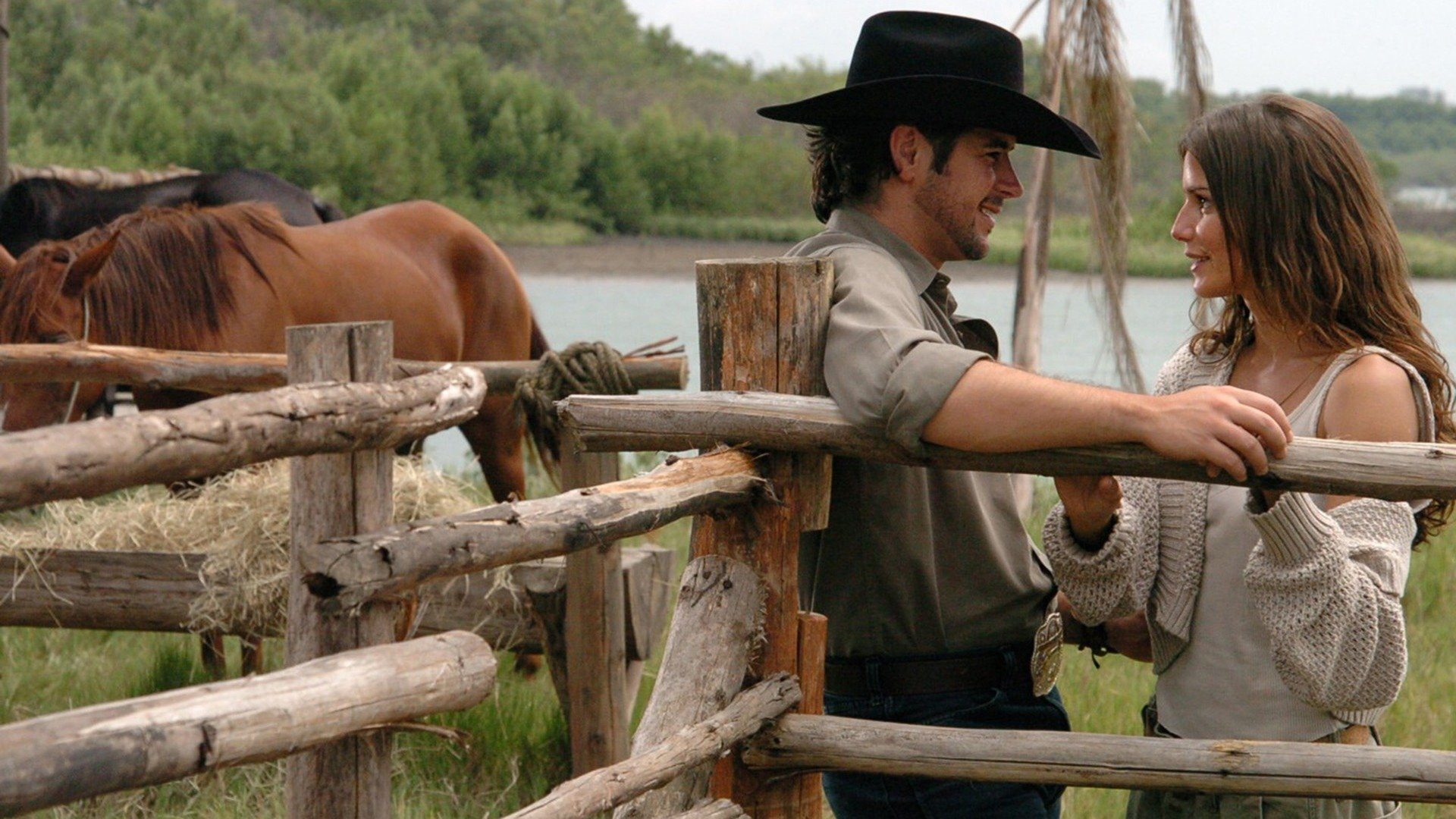 Backdrop for América