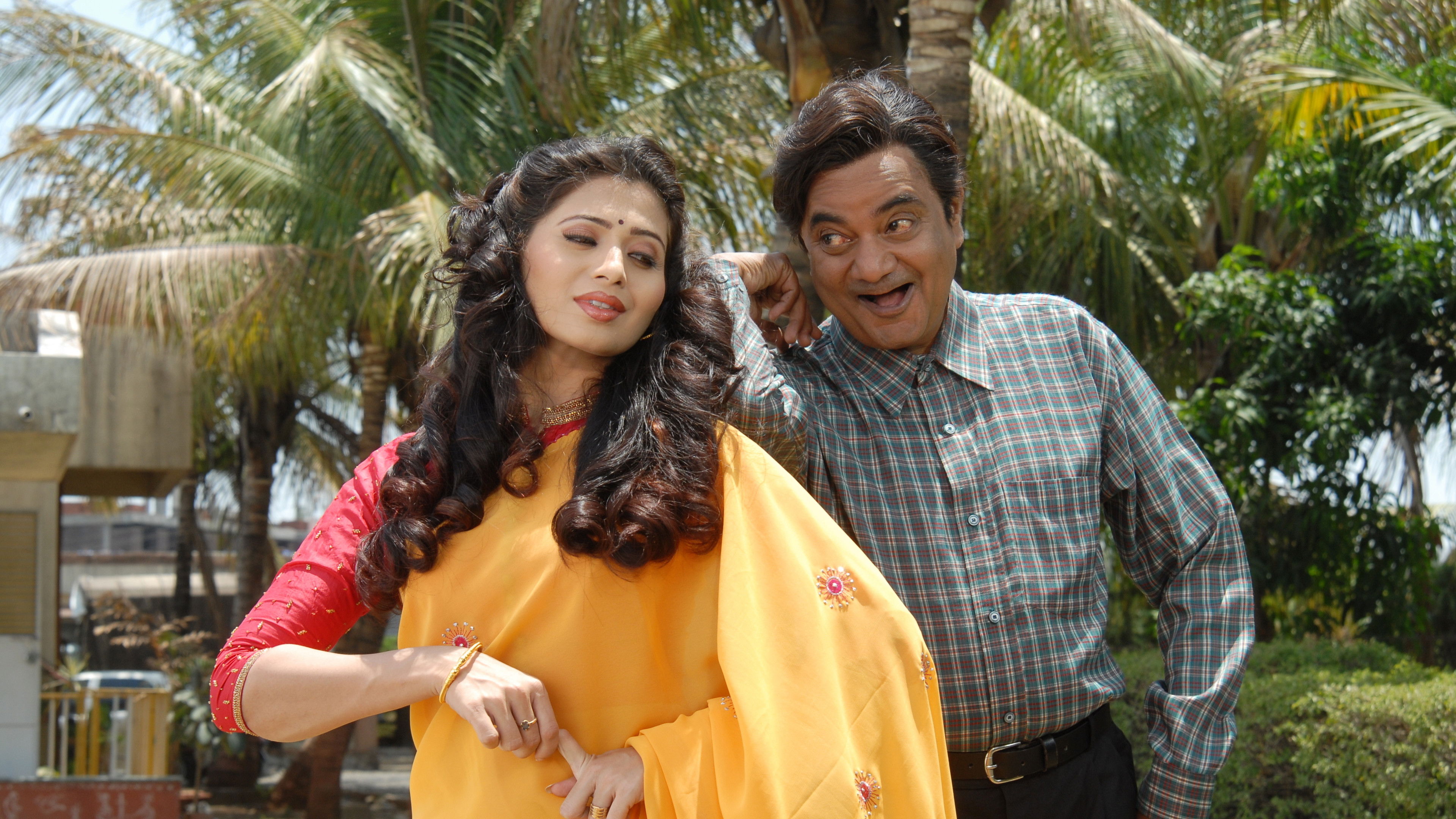 Backdrop for Karayla Gelo Ek