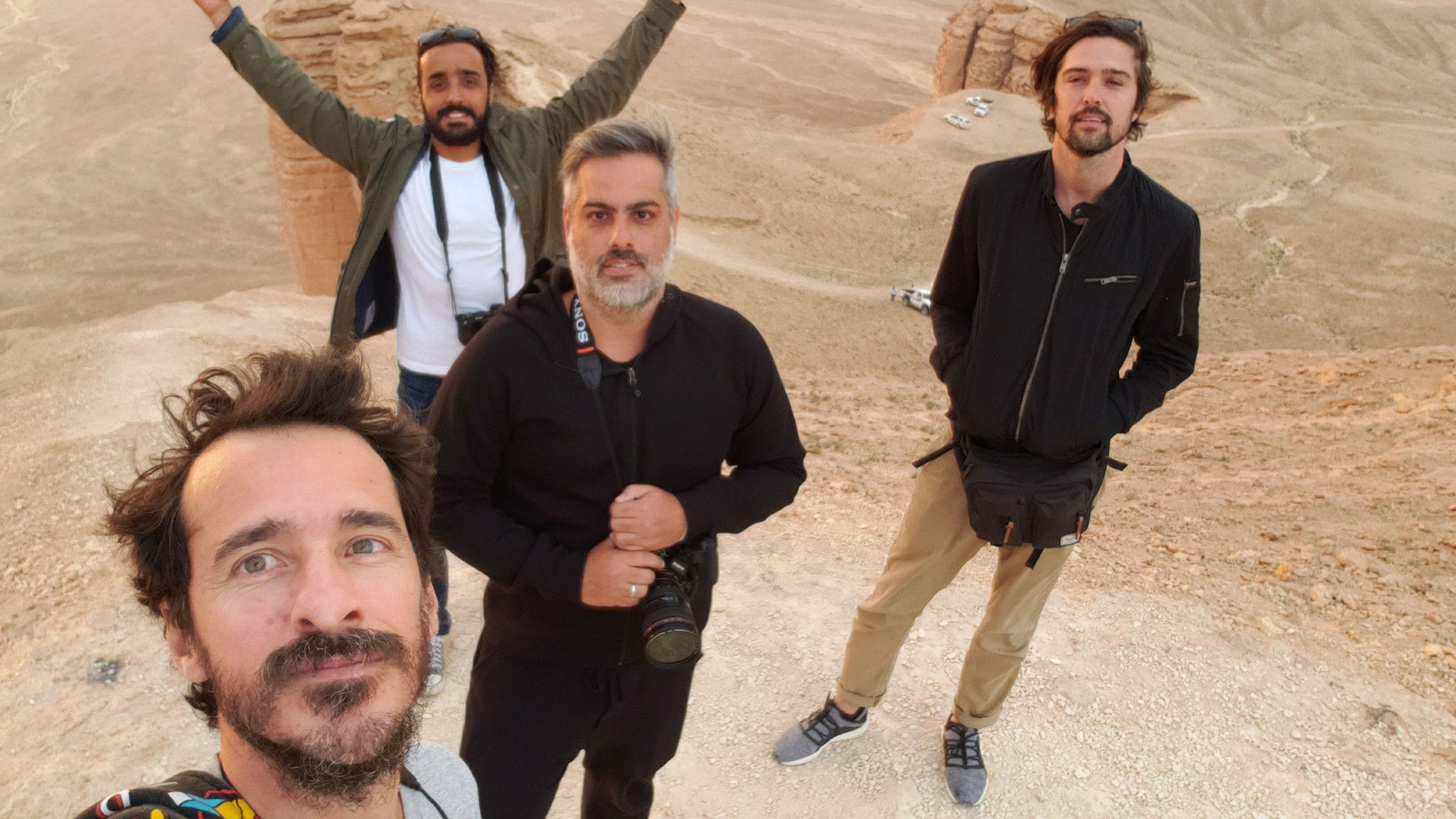 Backdrop for Que Mundo é Esse?