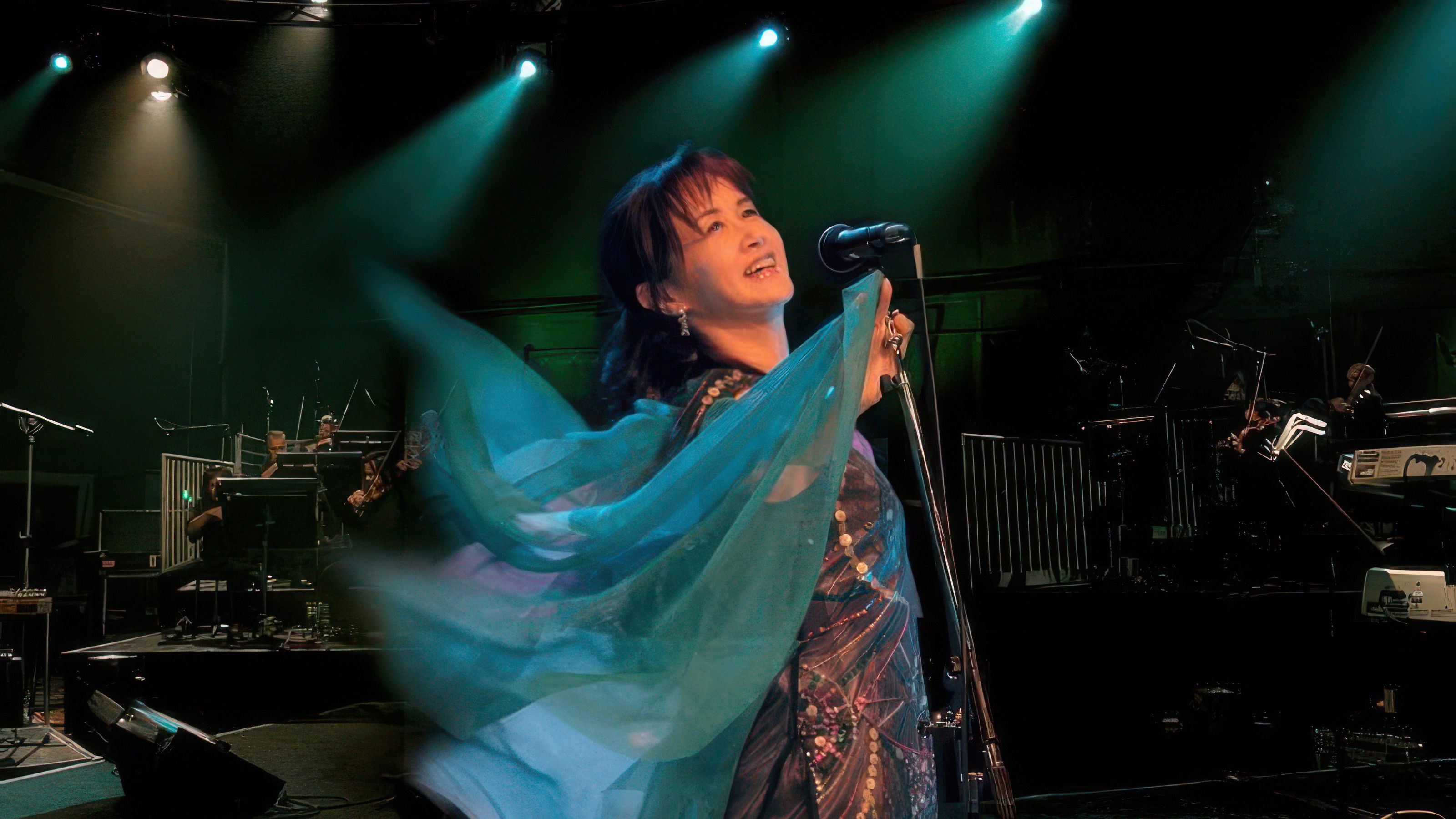 Backdrop for 中島みゆき ライヴ! Live at Sony Pictures Studios in L.A.