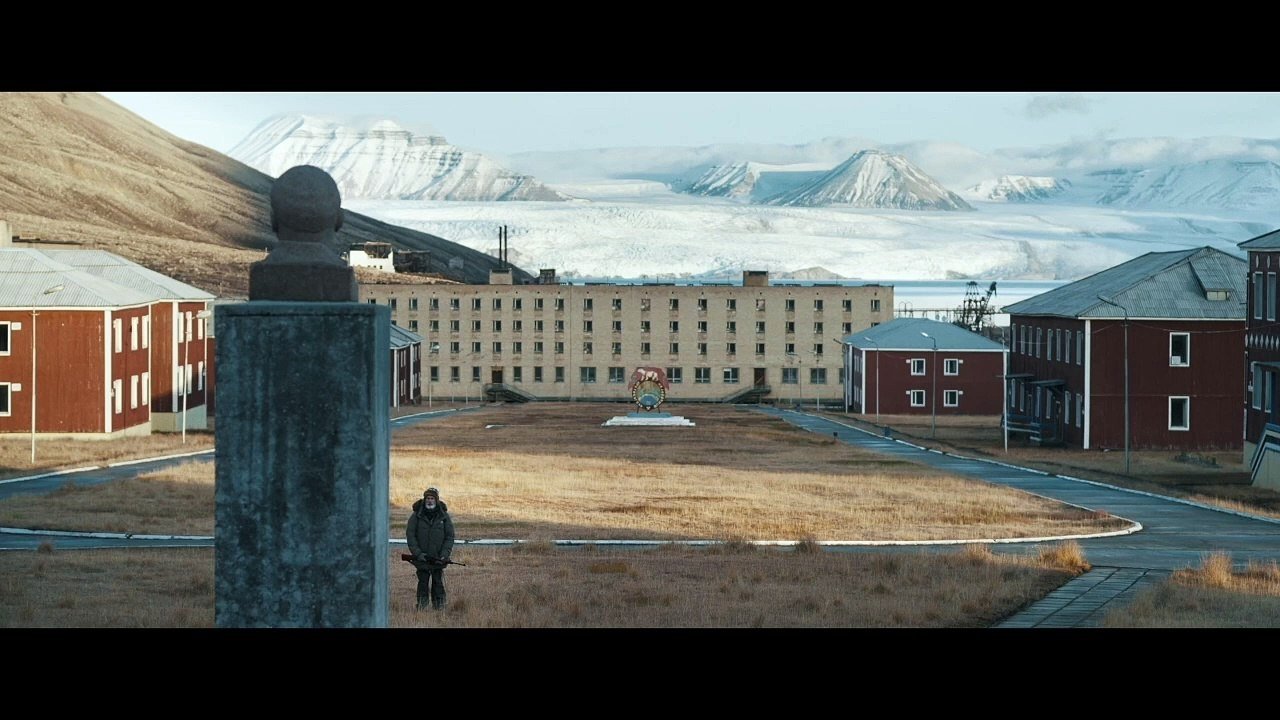 Backdrop for Pyramiden