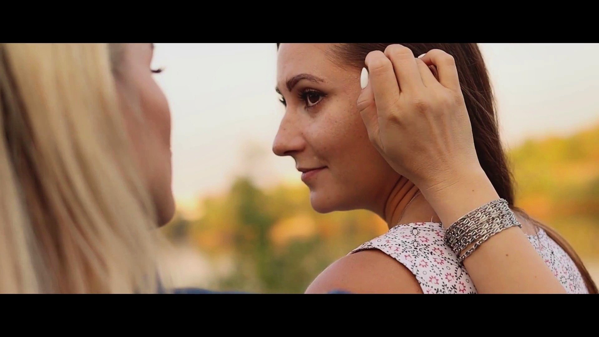 Backdrop for When a Parrot Knocked on the Window