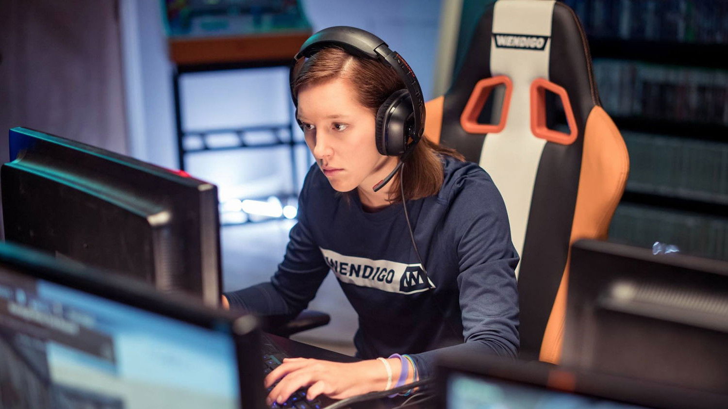 Backdrop for Game(R)