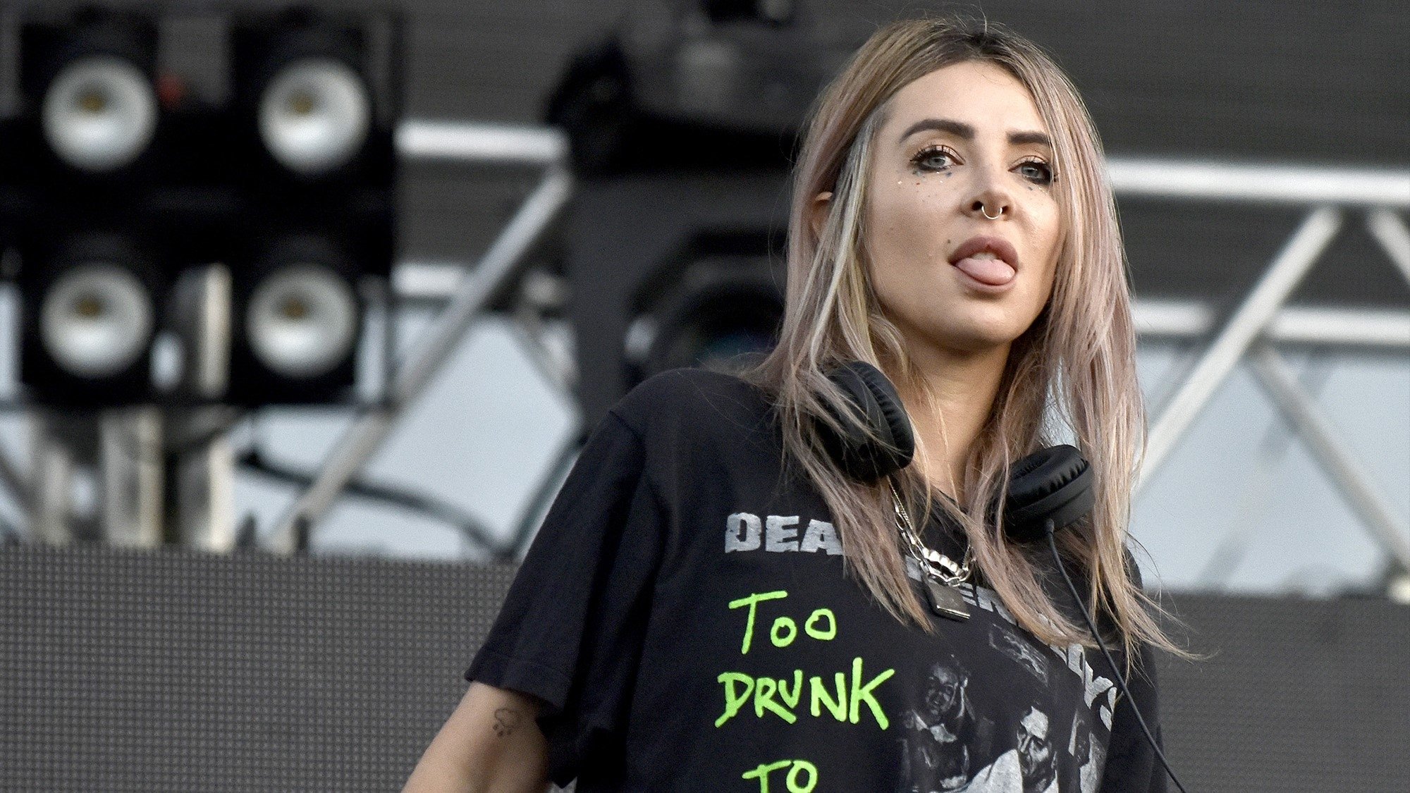 Backdrop for Underplayed