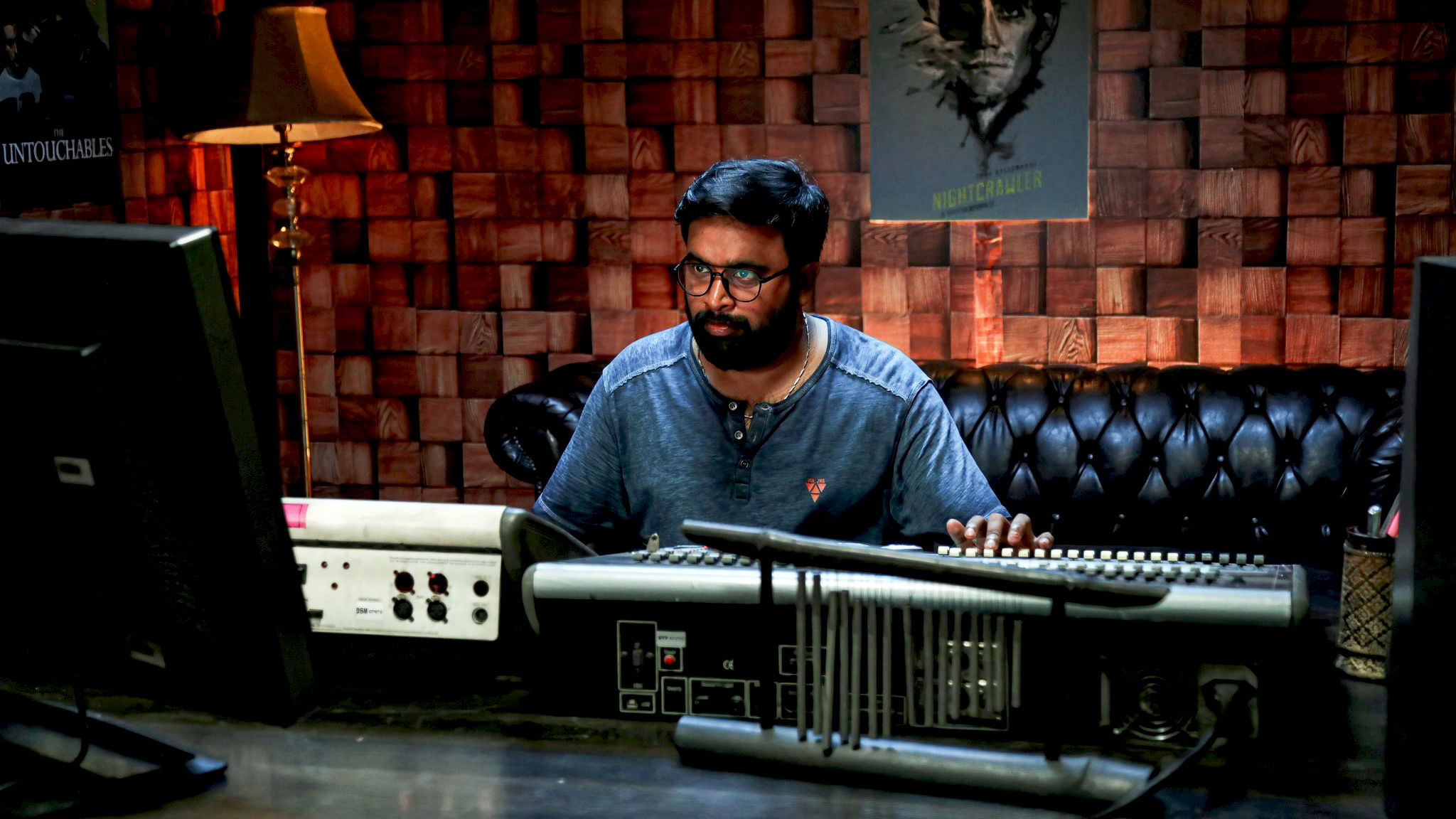 Backdrop for Naan Mirugamaai Maara