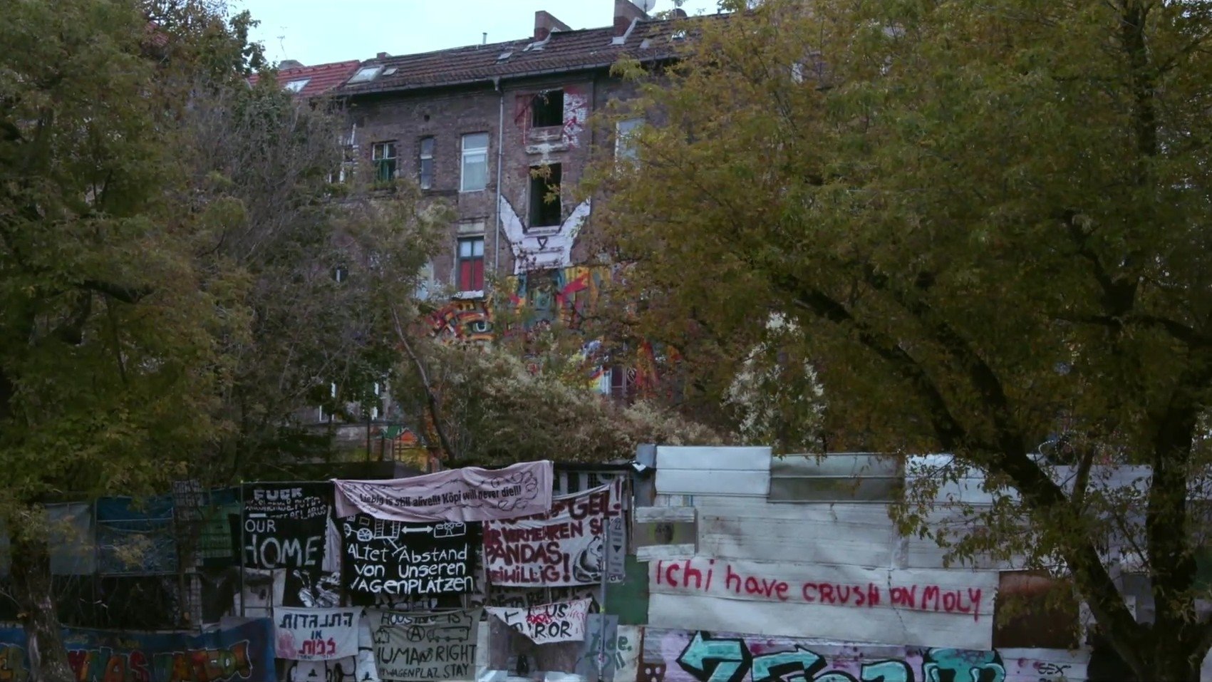 Backdrop for Berlin Utopiekadaver