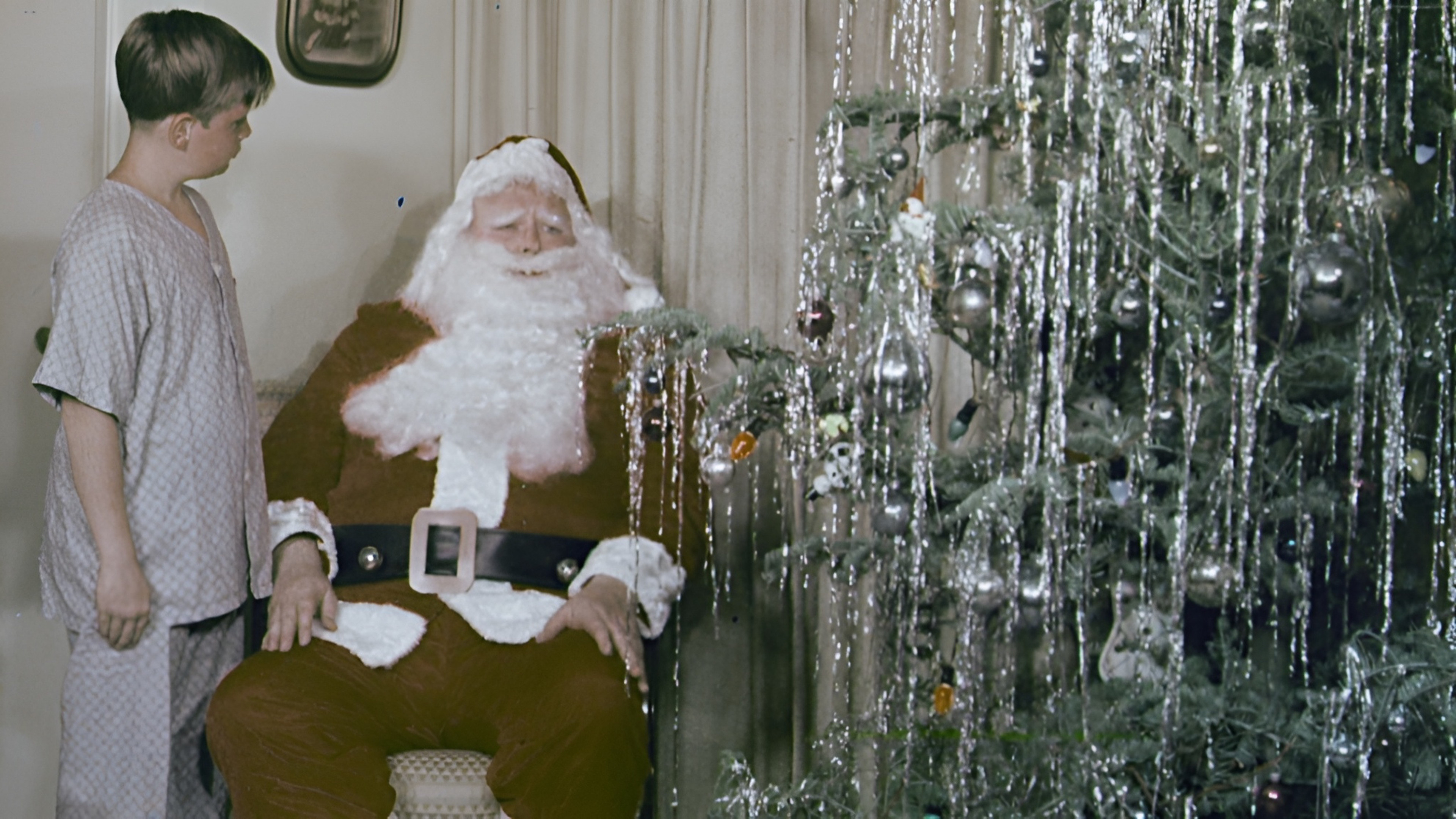 Backdrop for Magic Christmas Tree