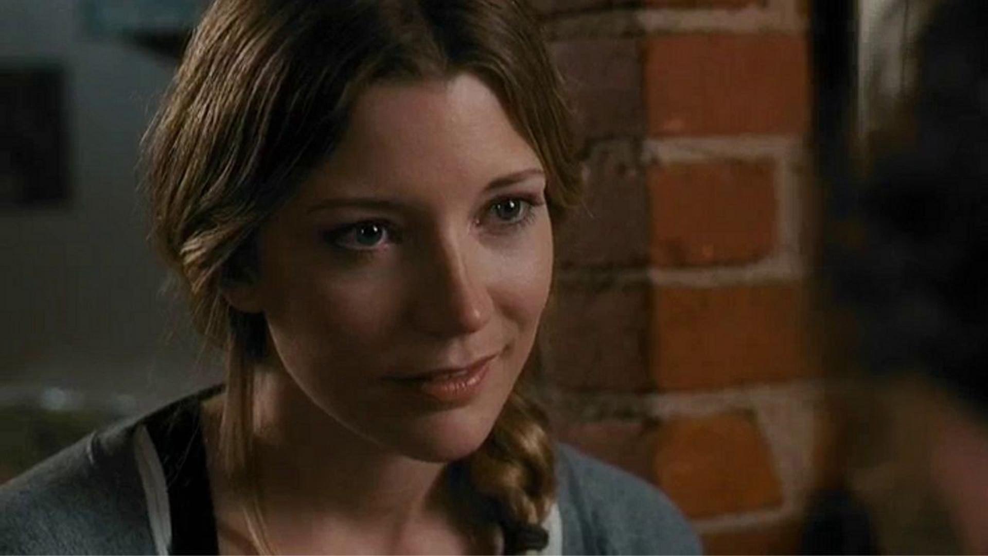 Backdrop for The Con Artist