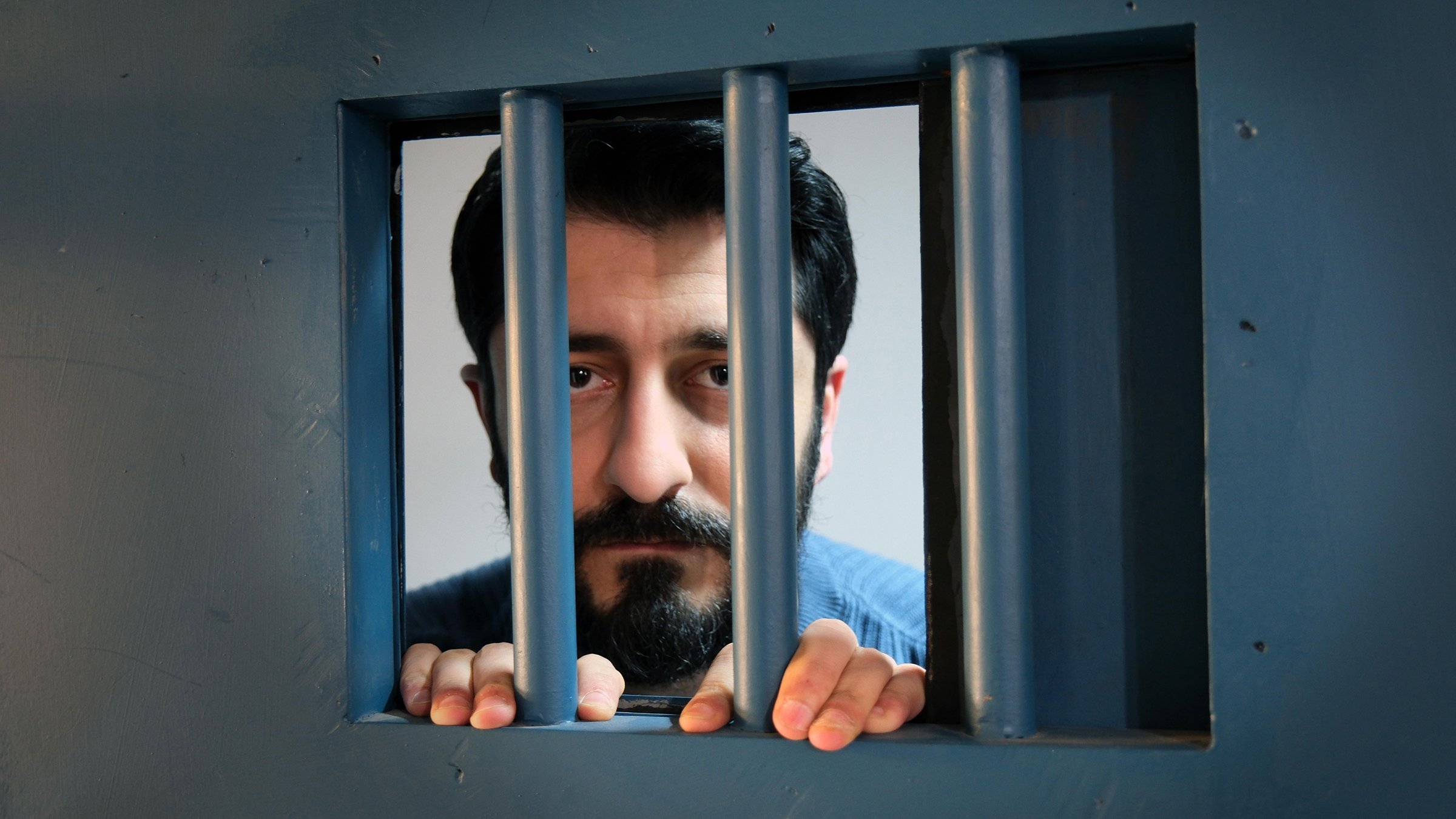 Backdrop for İllegal Hayatlar: Meclis