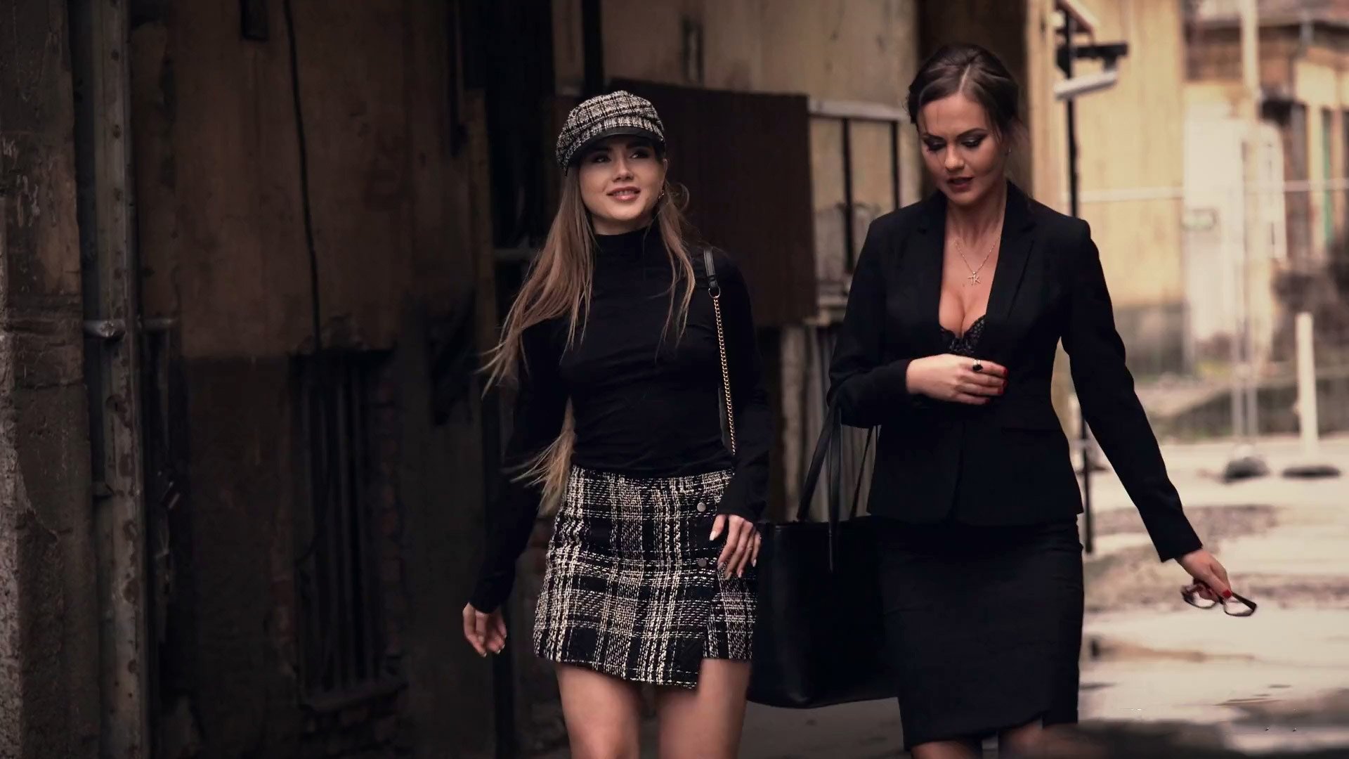 Backdrop for Russian Institute 26: The Headmistress' Daughter