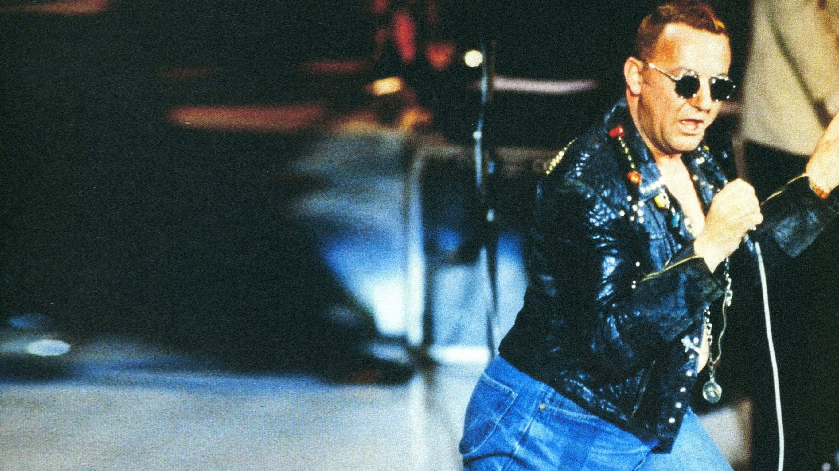 Backdrop for Coluche, la France a besoin de toi