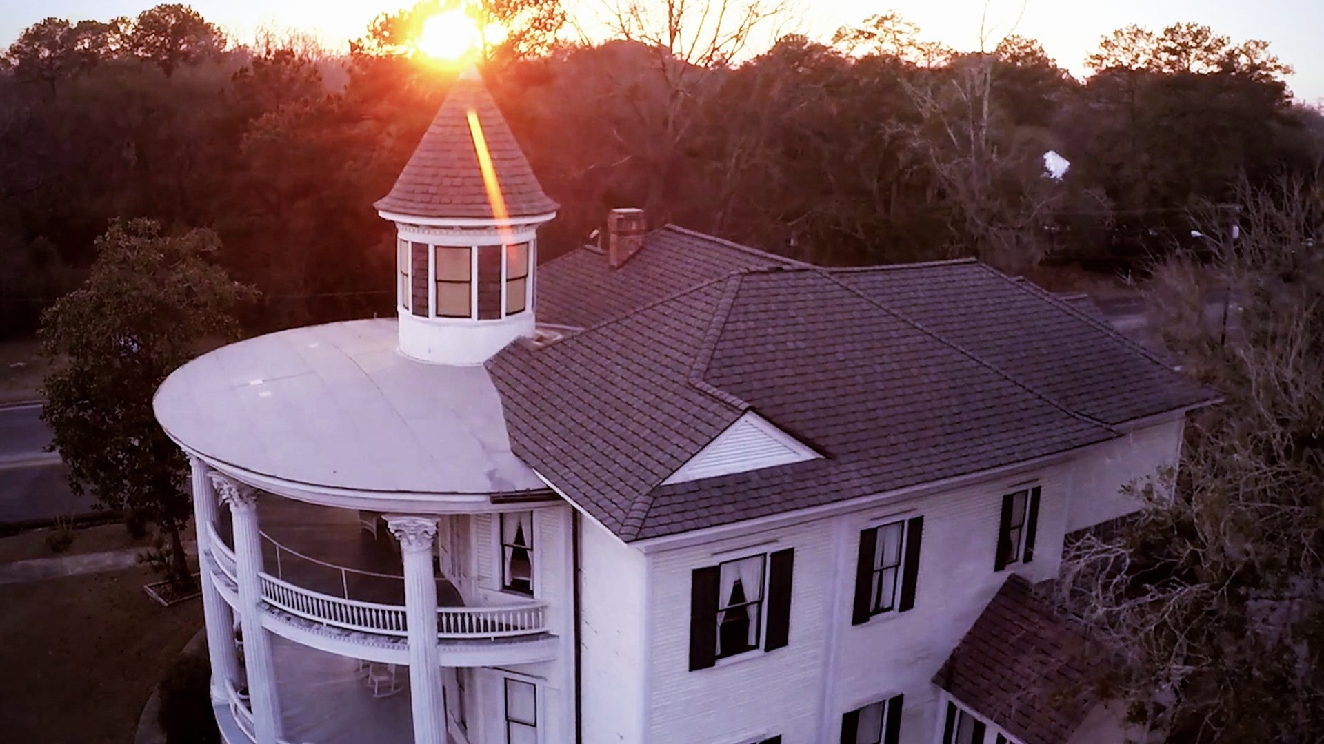 Backdrop for The Real Haunted Mansion