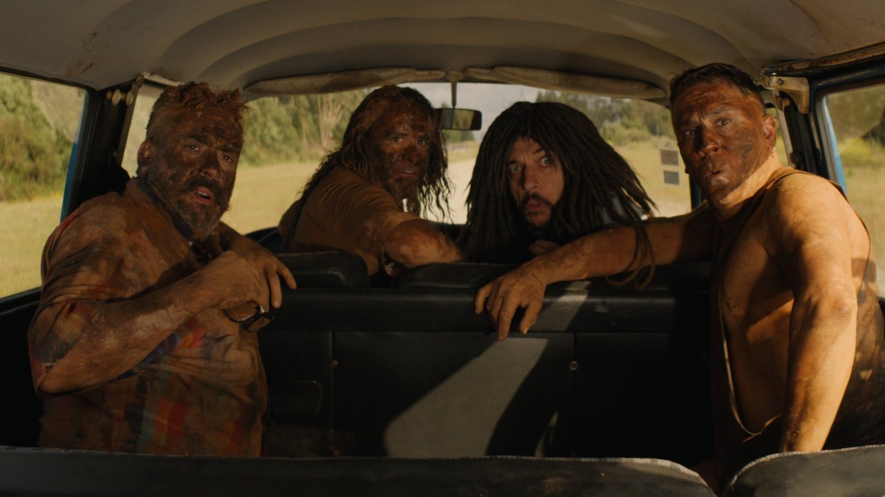 Backdrop for Balas & Bolinhos: Só Mais Uma Coisa