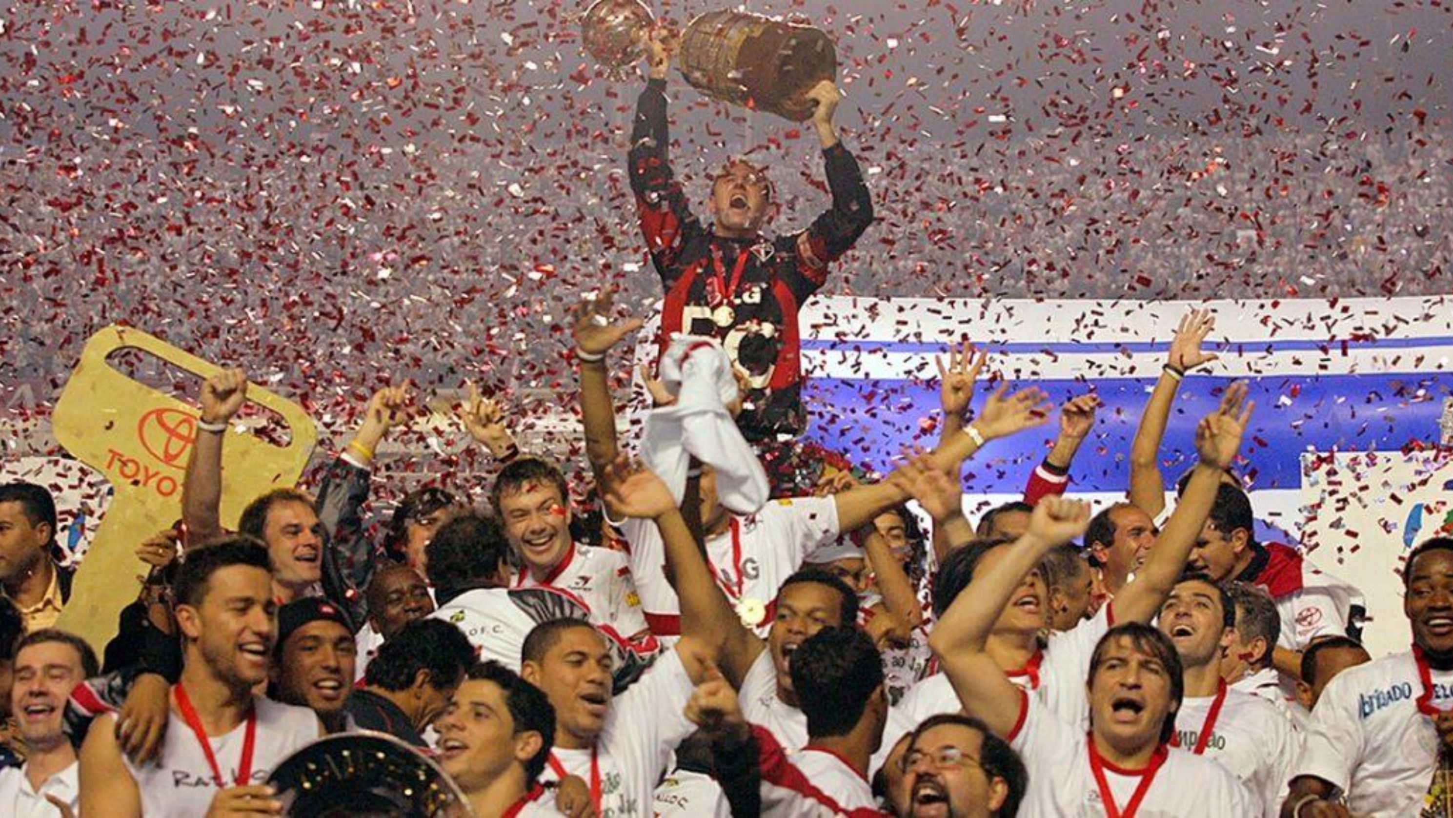 Backdrop for Libertadores 2005 – São Paulo Champion
