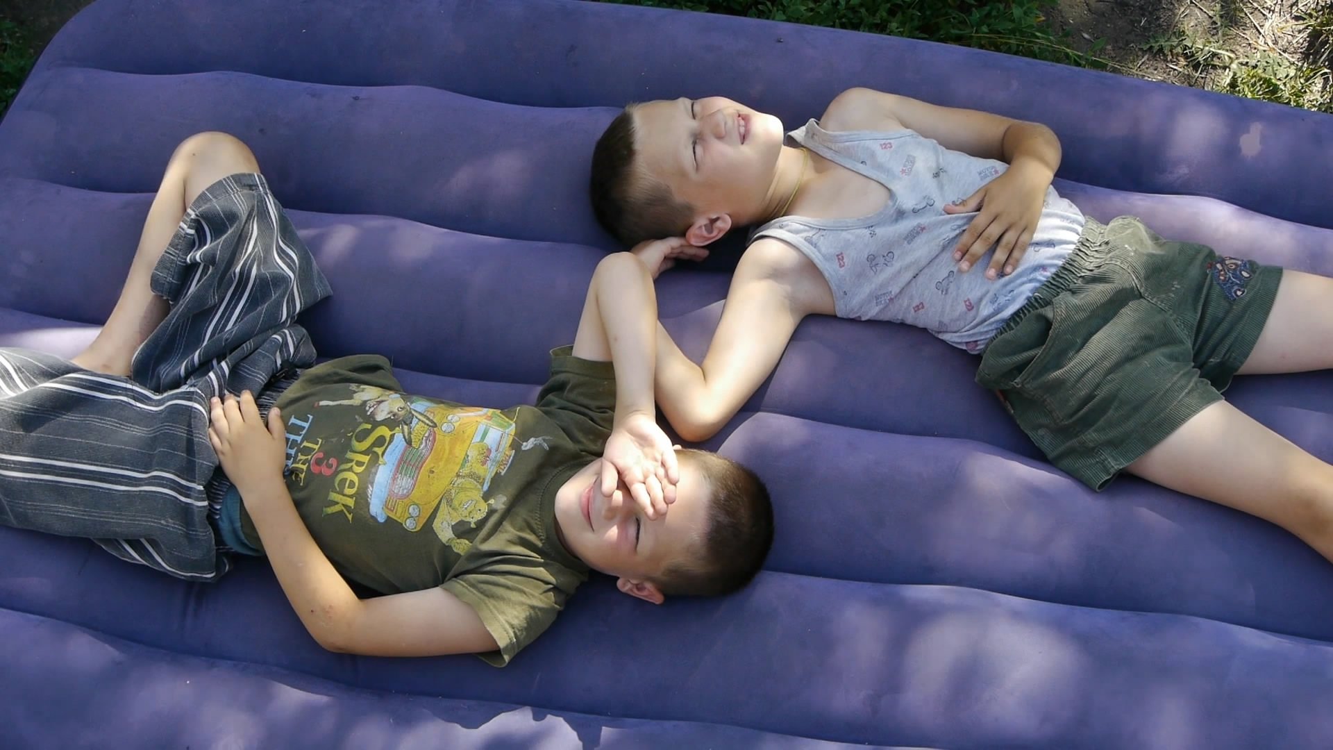 Backdrop for House near the road