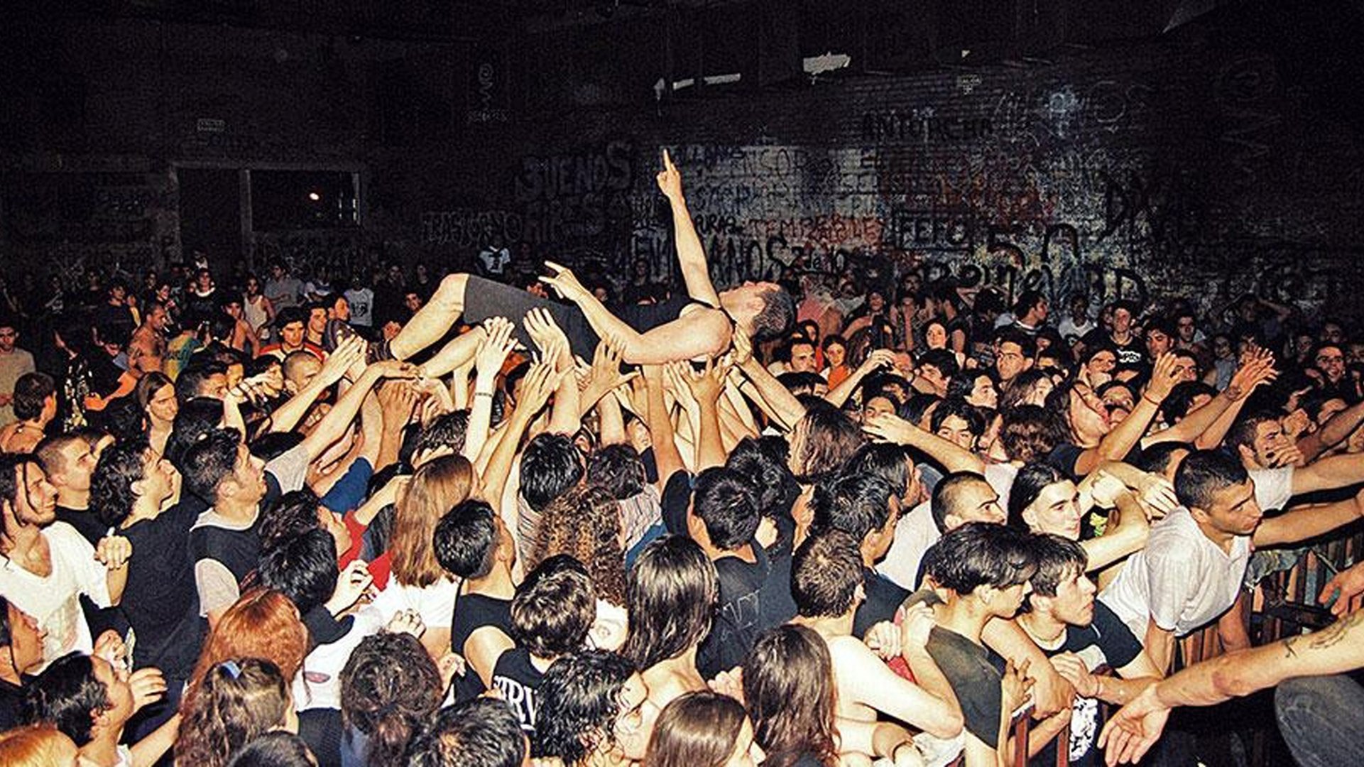 Backdrop for Cemento: The Documentary