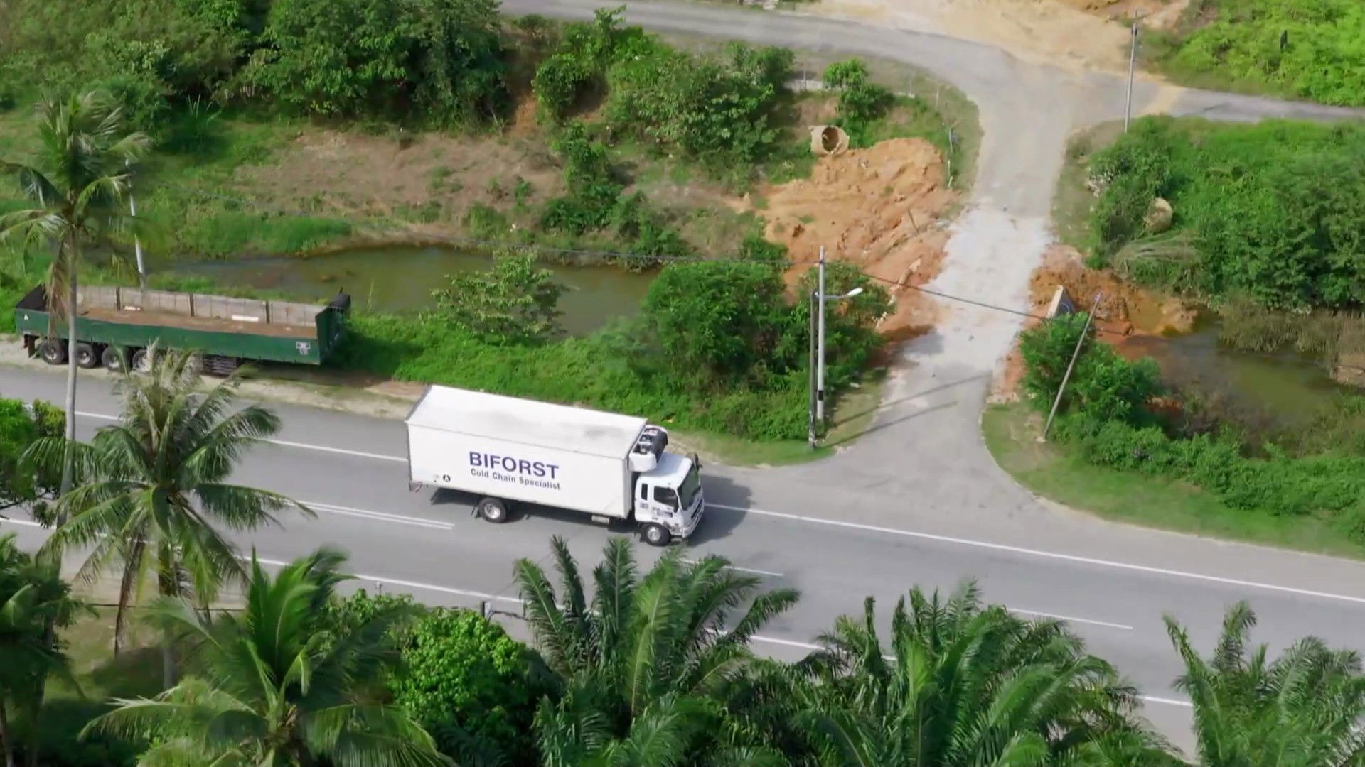 Backdrop for Ciężarówką przez Malezję