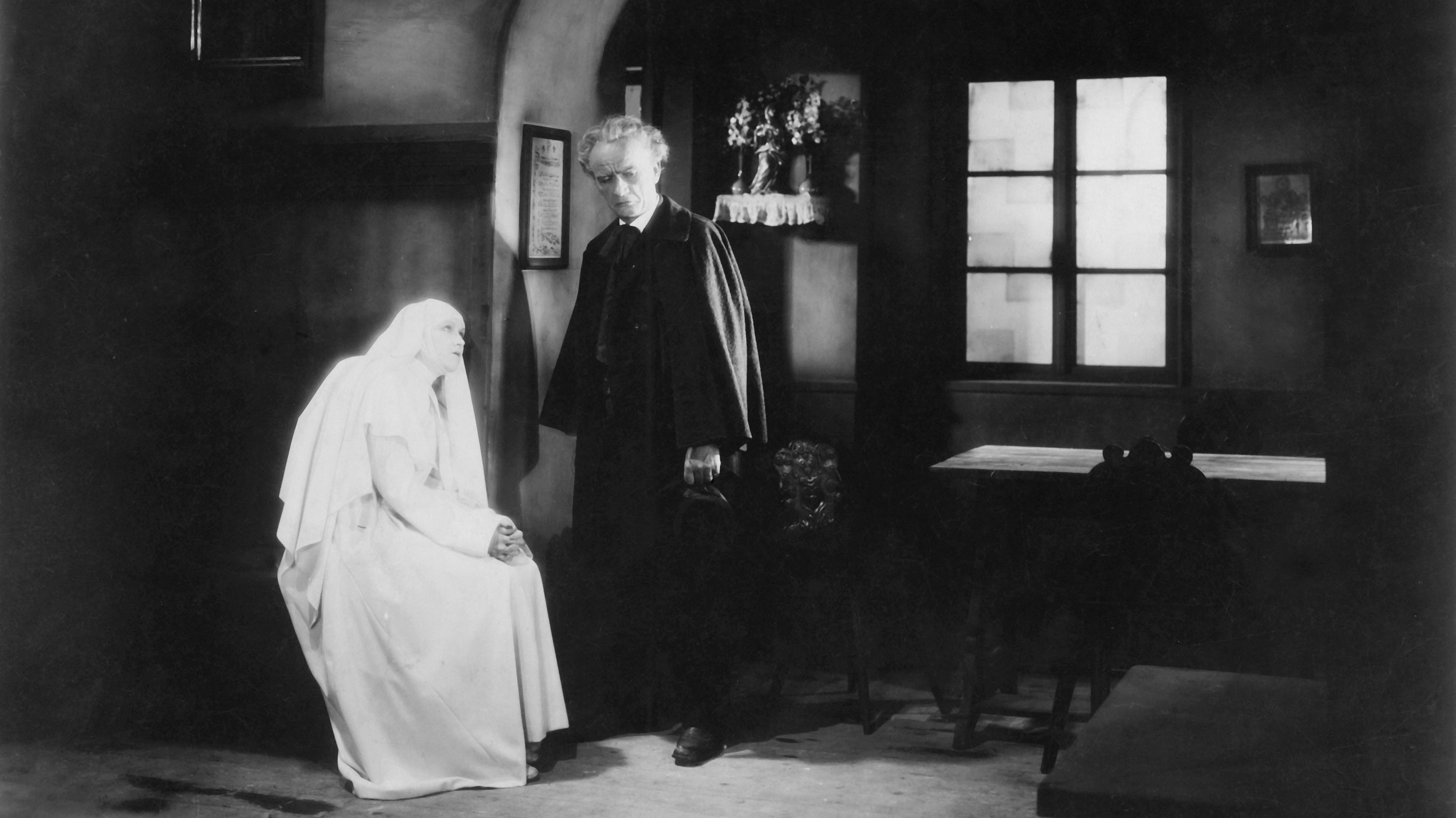 Backdrop for The Organist at St. Vitus Cathedral