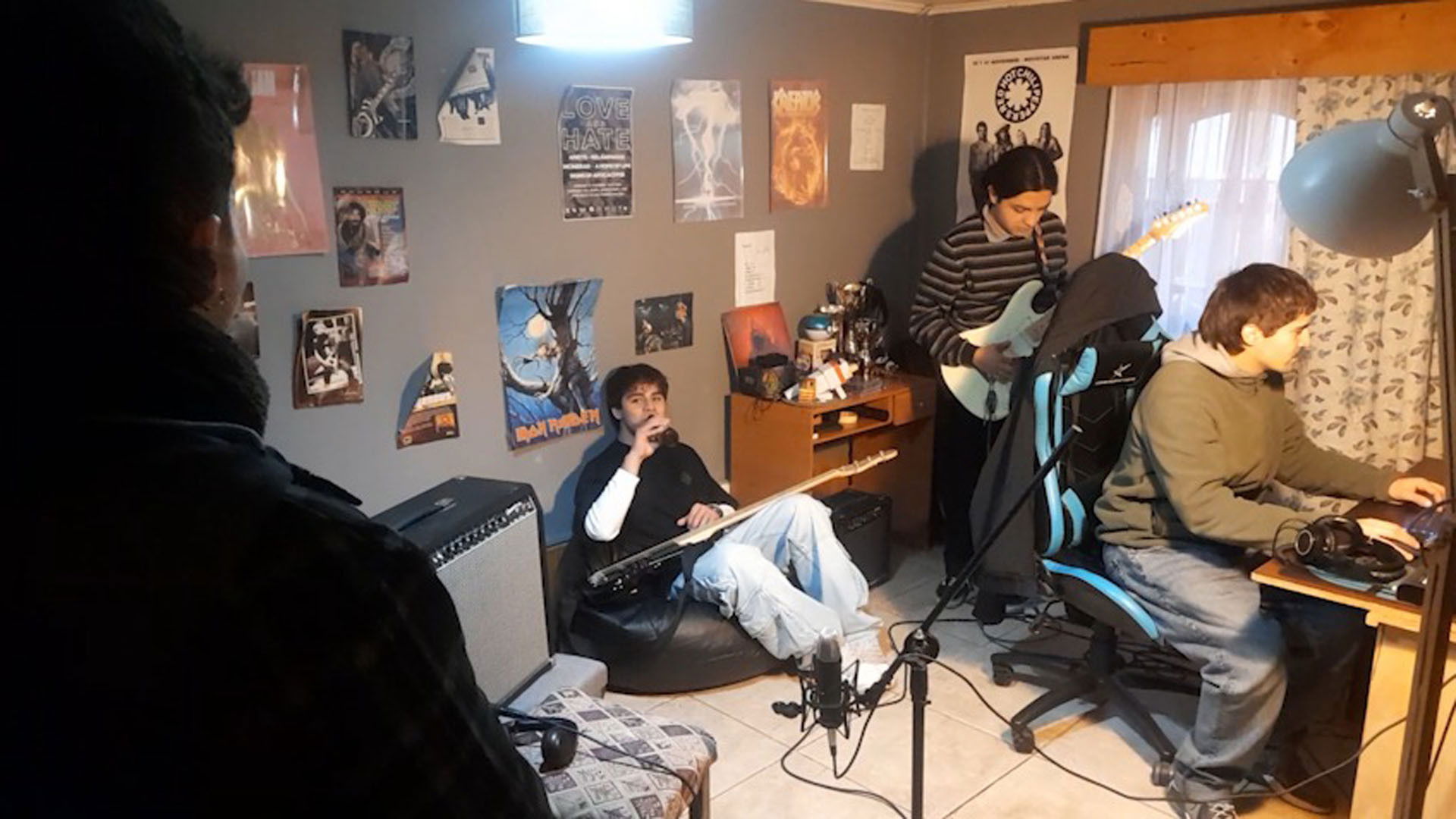 Backdrop for PASOS - Un documental de Cofradia