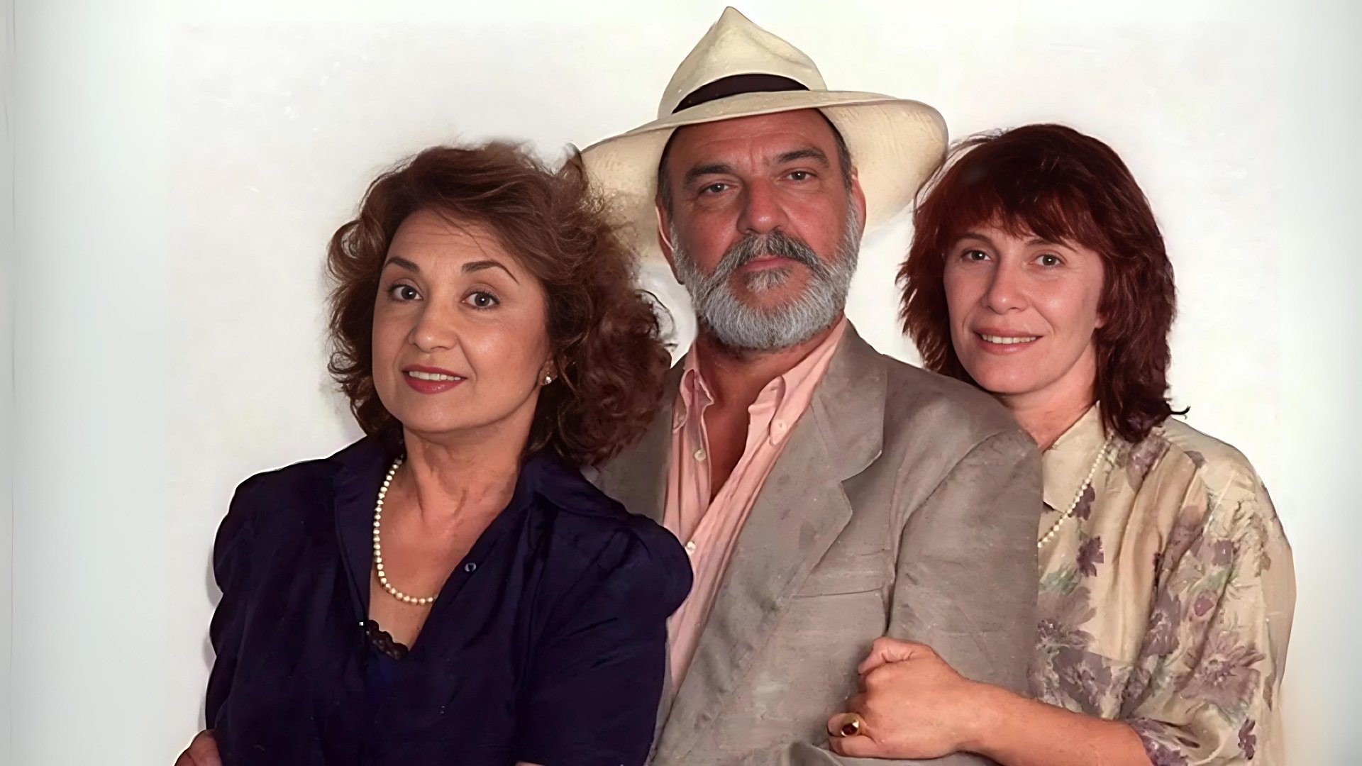 Backdrop for Pedra Sobre Pedra