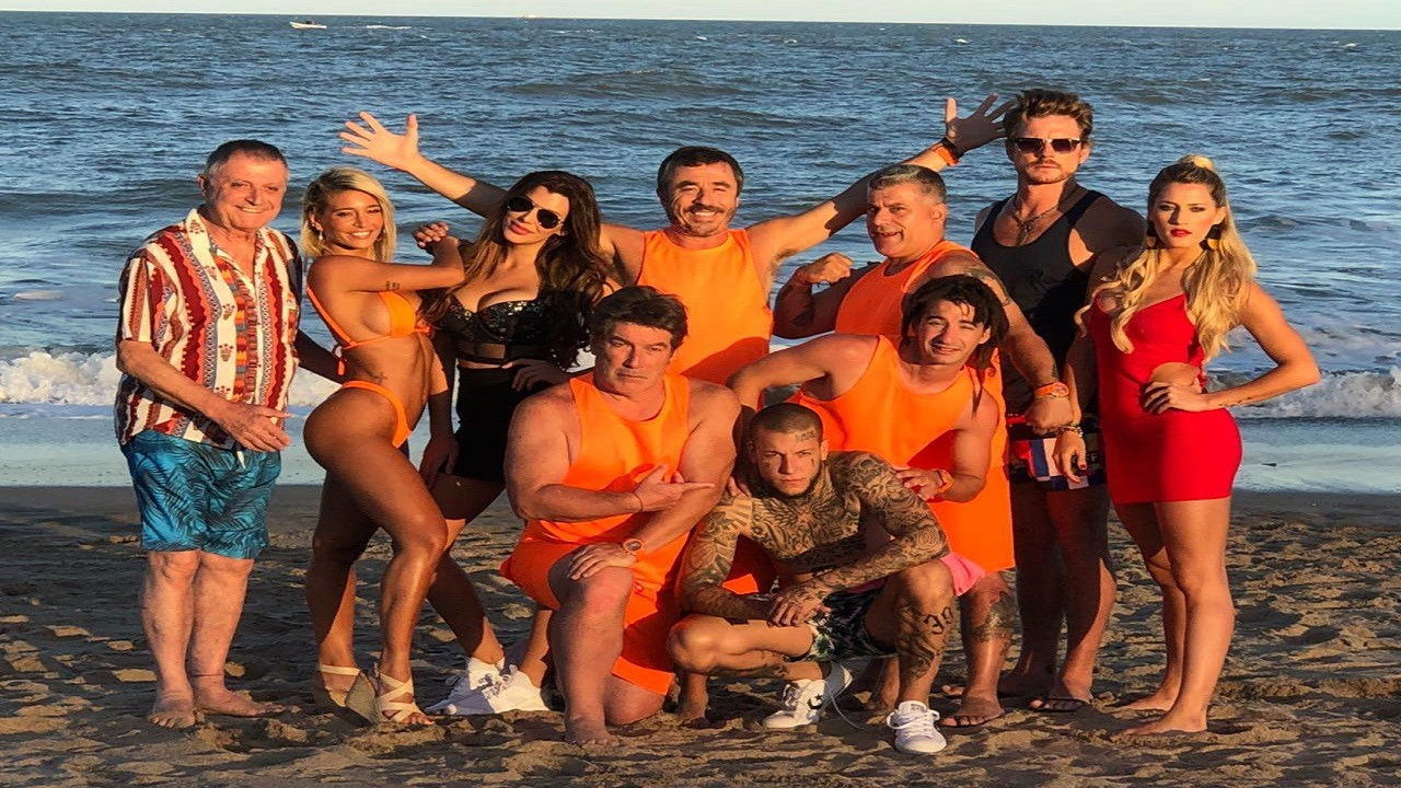 Backdrop for Bañeros 5: Lentos y cargosos