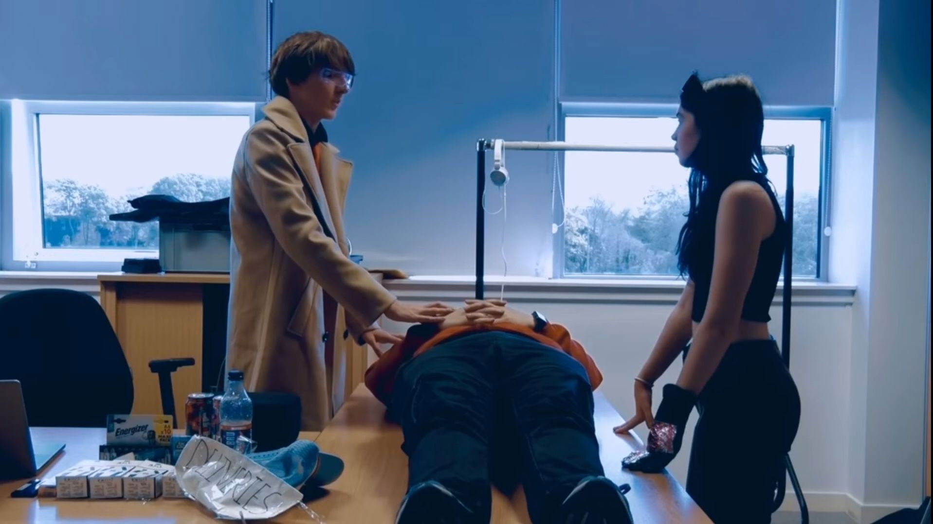 Backdrop for Cyberpunk Newsagent