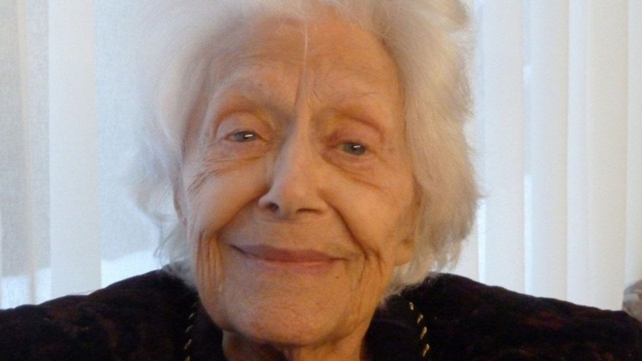 Backdrop for Huguette Oligny, le goût de vivre