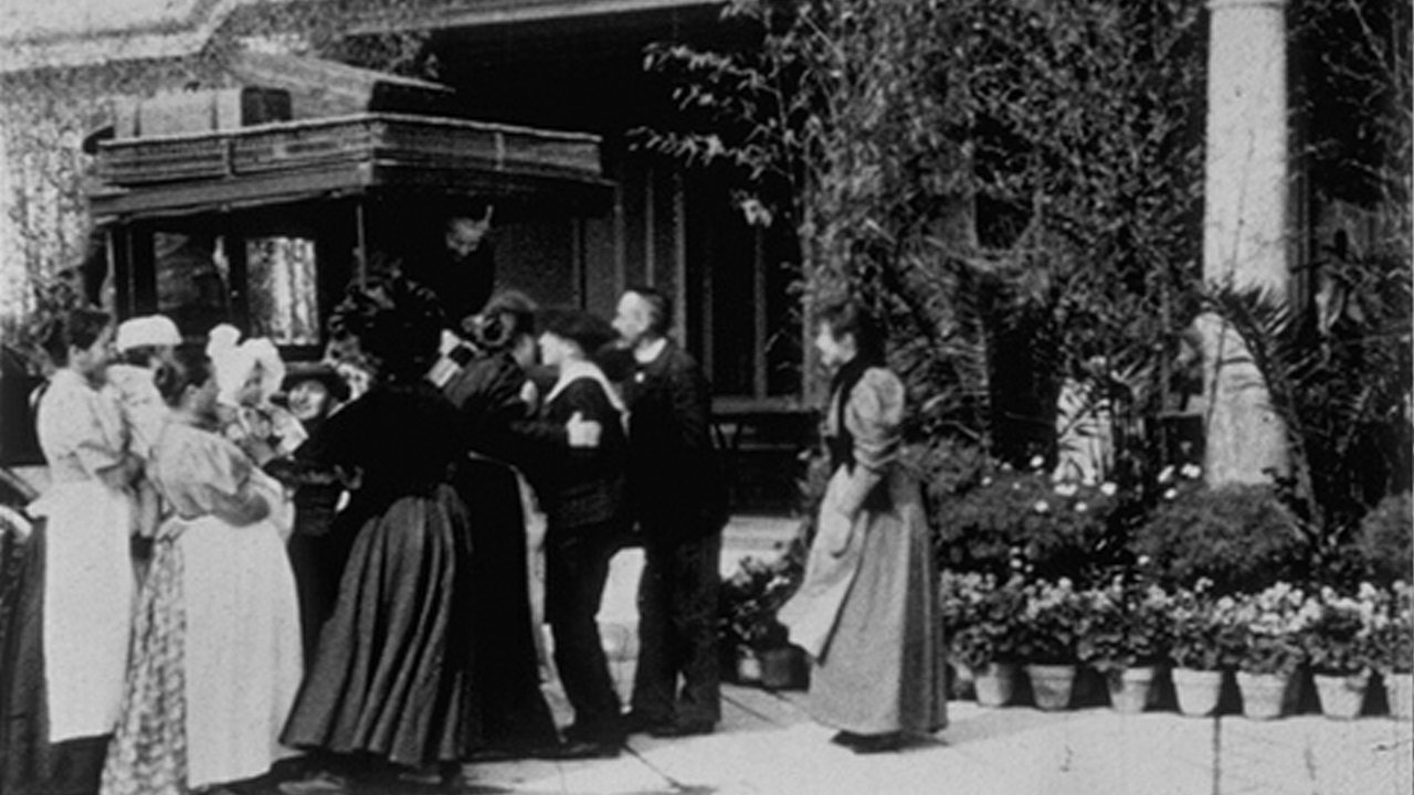 Backdrop for Arrivée en voiture