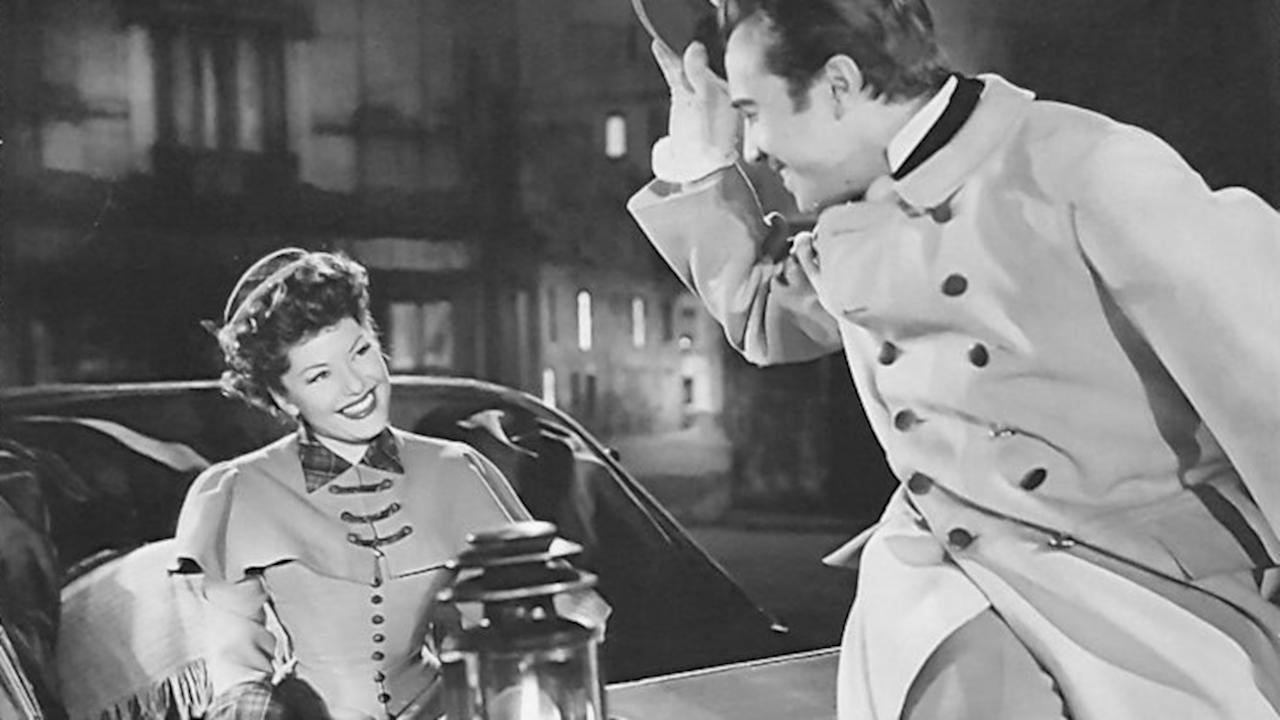 Backdrop for It's the Paris Life