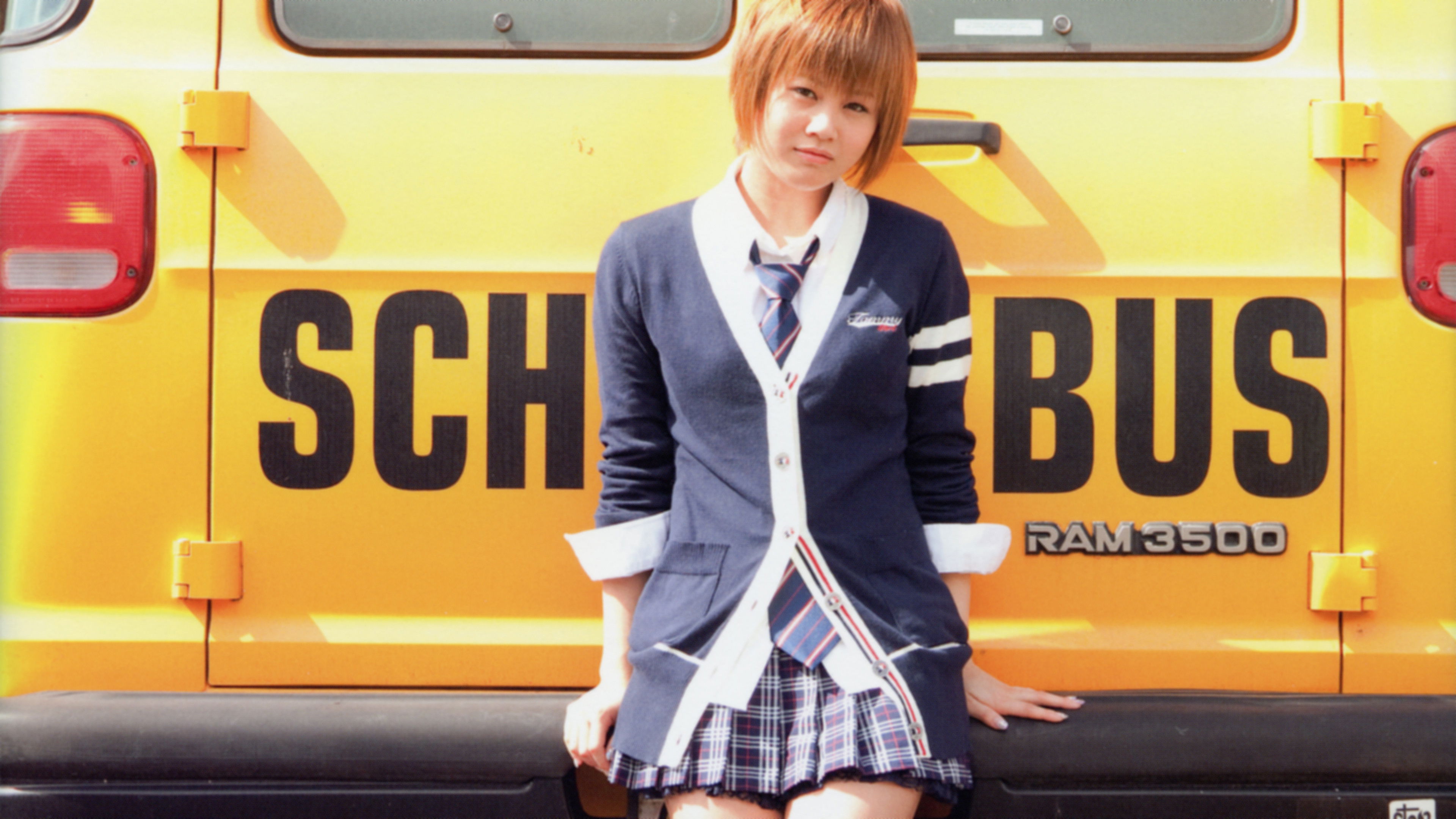 Backdrop for Niigaki Risa ~Alo-Hello!~ -MAHALO-