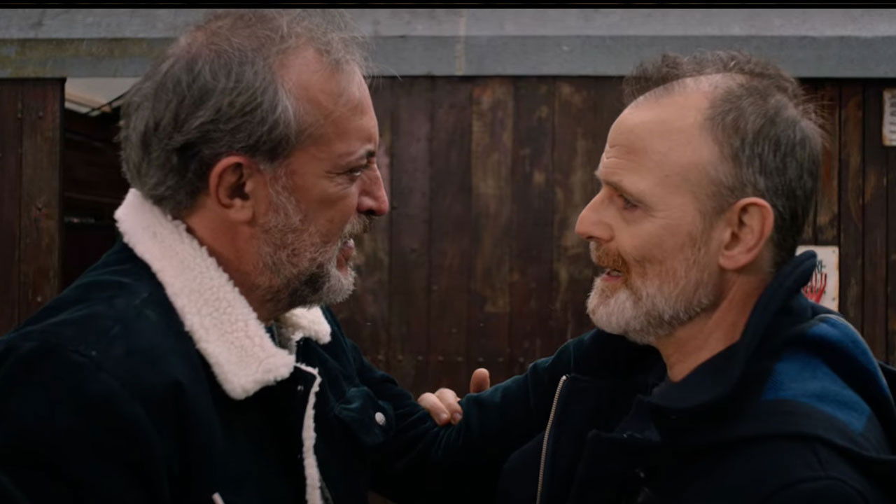 Backdrop for Perros del viento