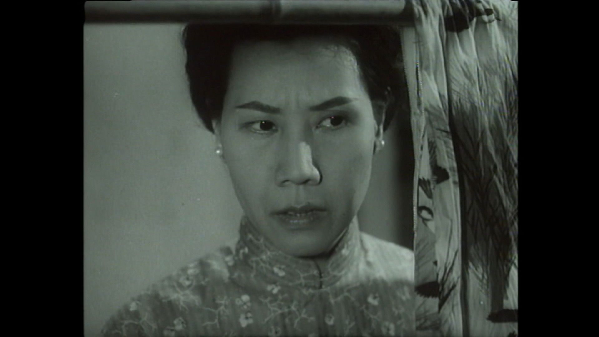 Backdrop for 雷雨之夜