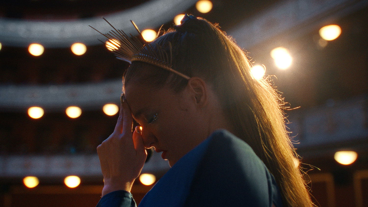 Backdrop for ΝΙΚΗ (or The Impossible Hope of Trying)