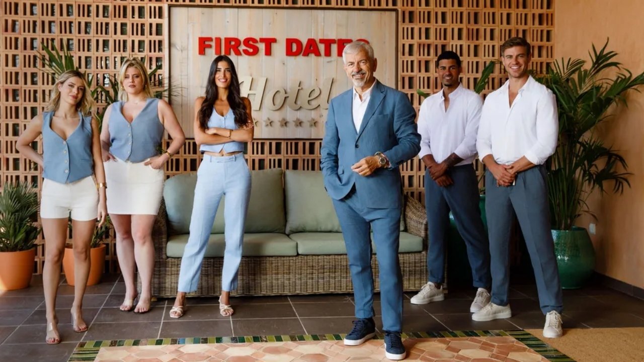 Backdrop for First Dates Hotel (España)