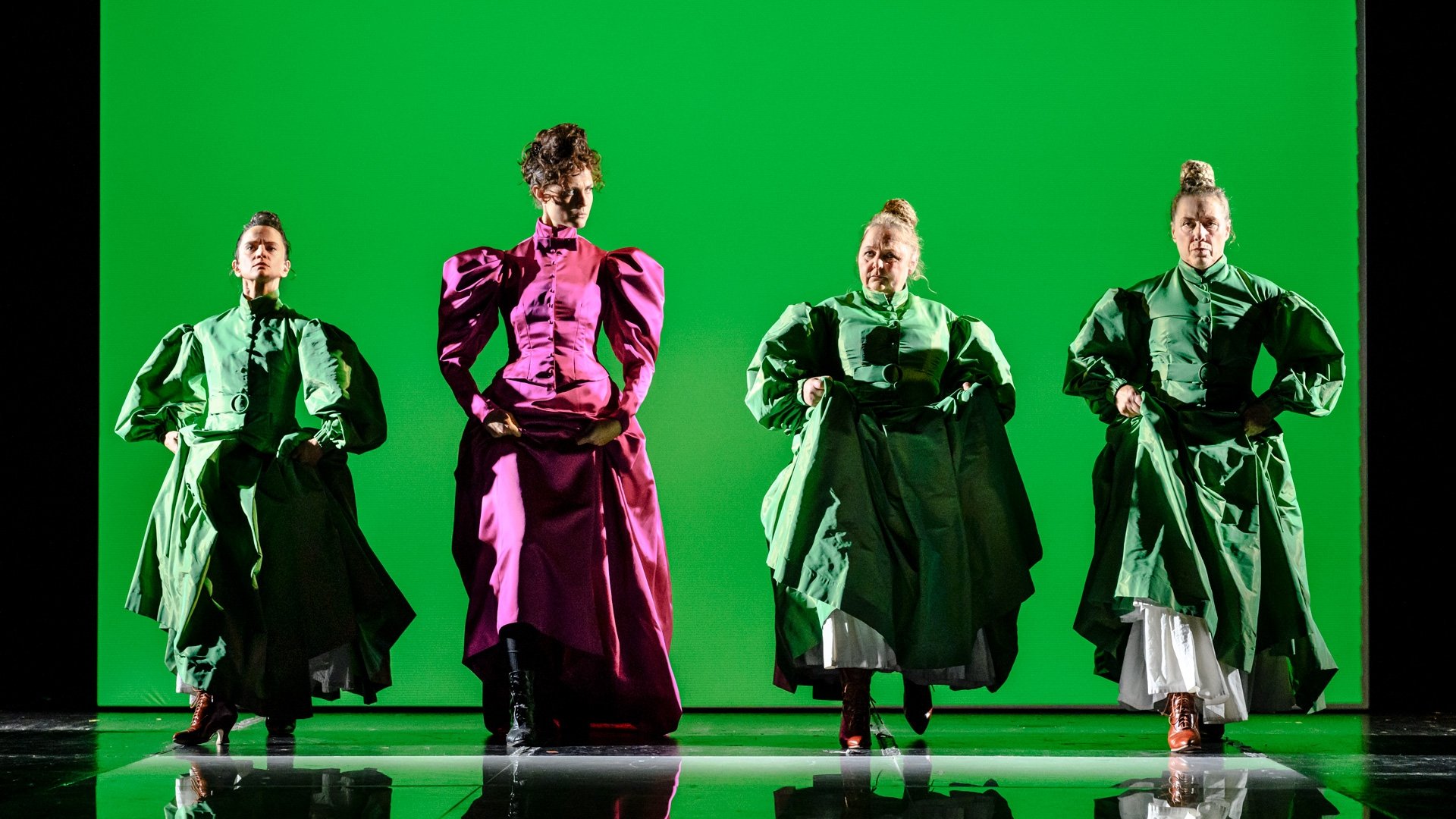 Backdrop for Ett dockhem - från Dramaten